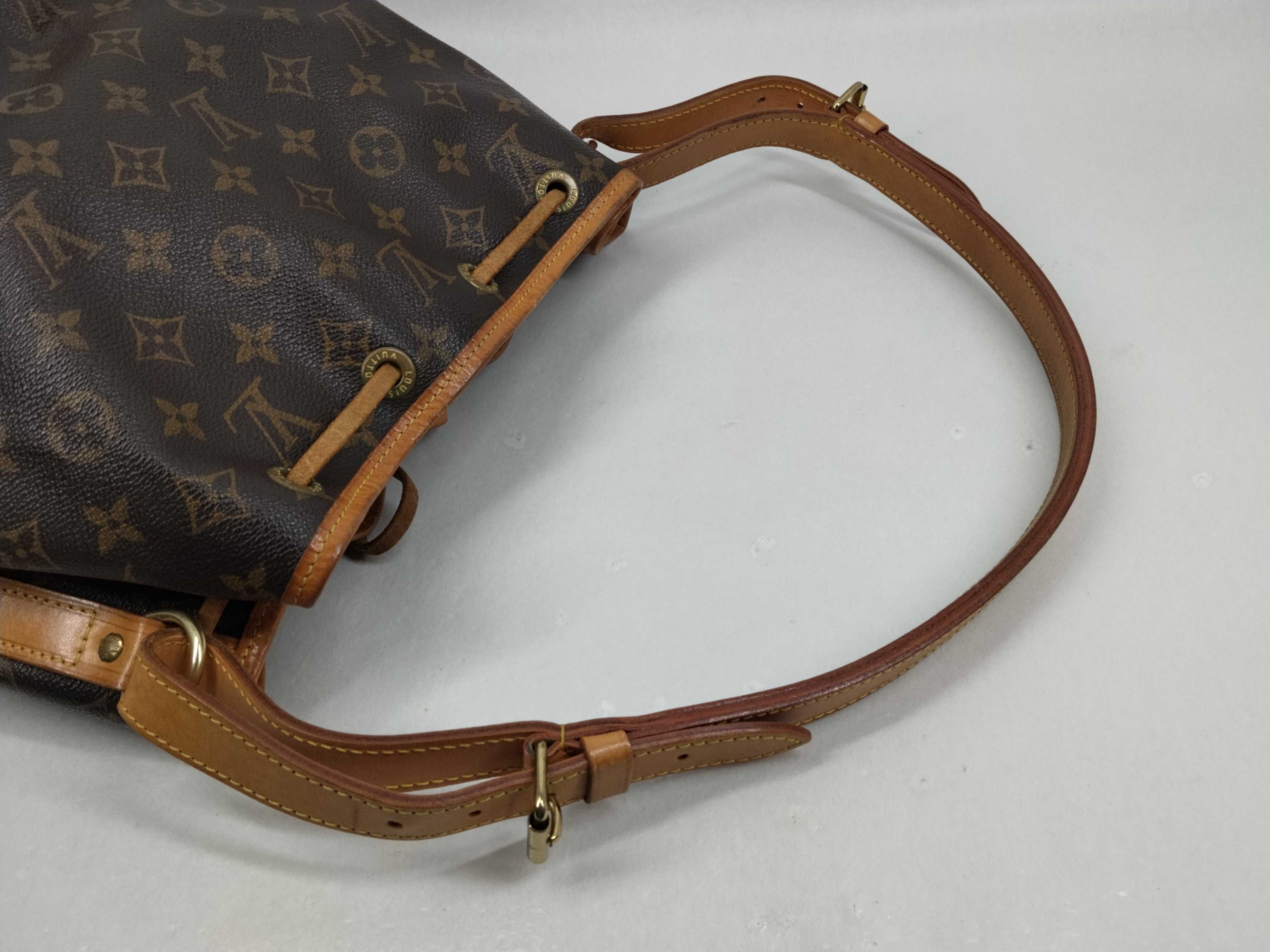 Monogram Petit Noé M42226 Shoulder Bag — view 7
