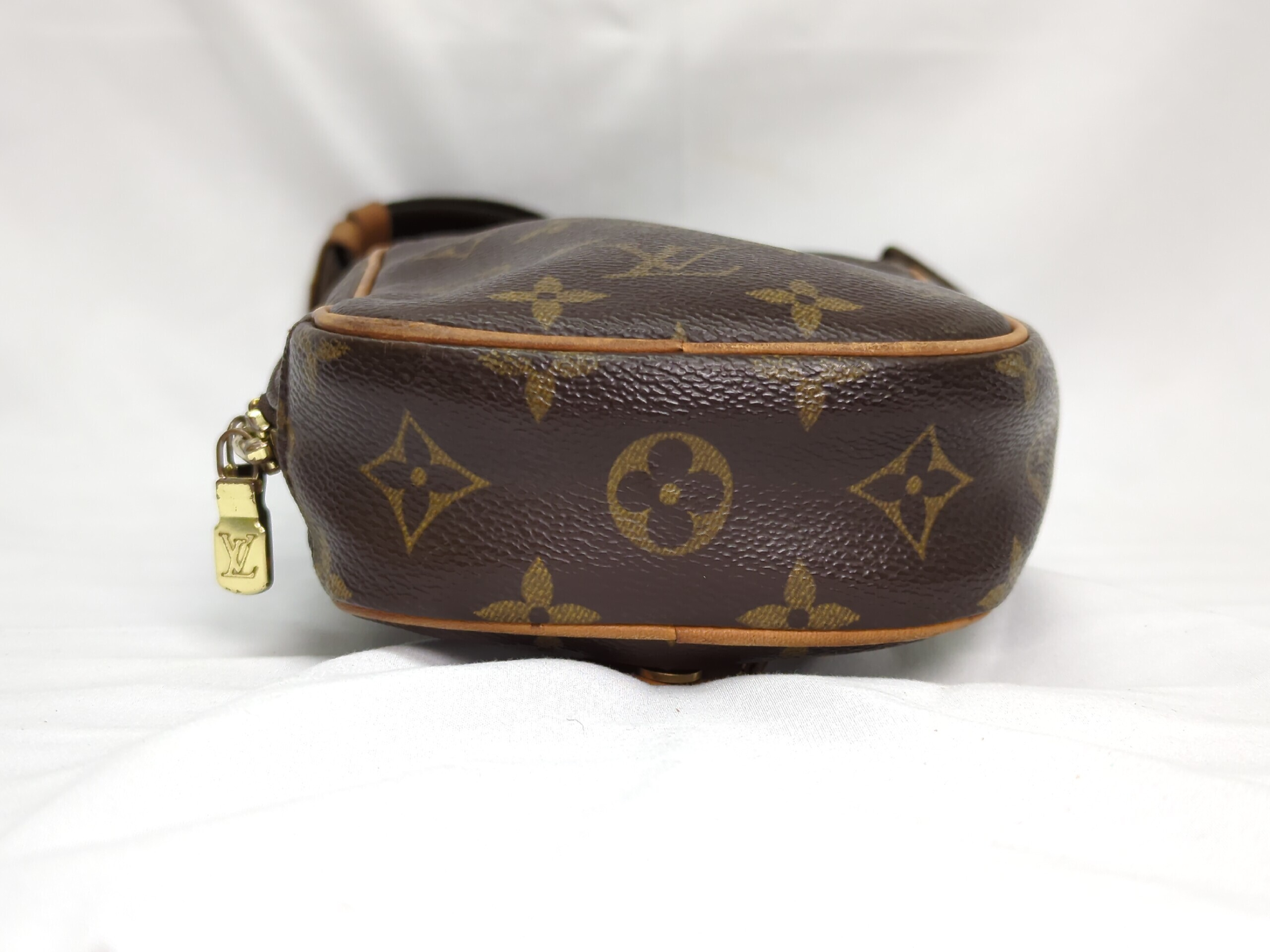 M51870 Monogram Pochette Gange Waist Bag — view 5