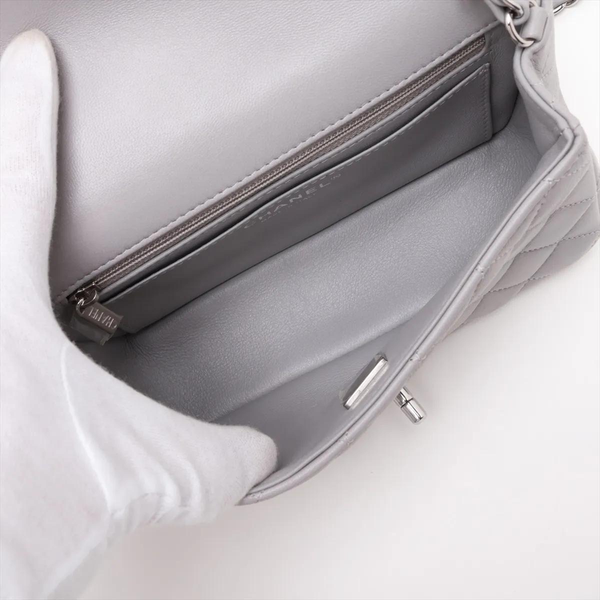 Mini Matelassé 20 Lambskin Single Flap Single Chain Bag, Gray, Silver Hardware, JTTP06K0, Random Plate, A69900 — view 6