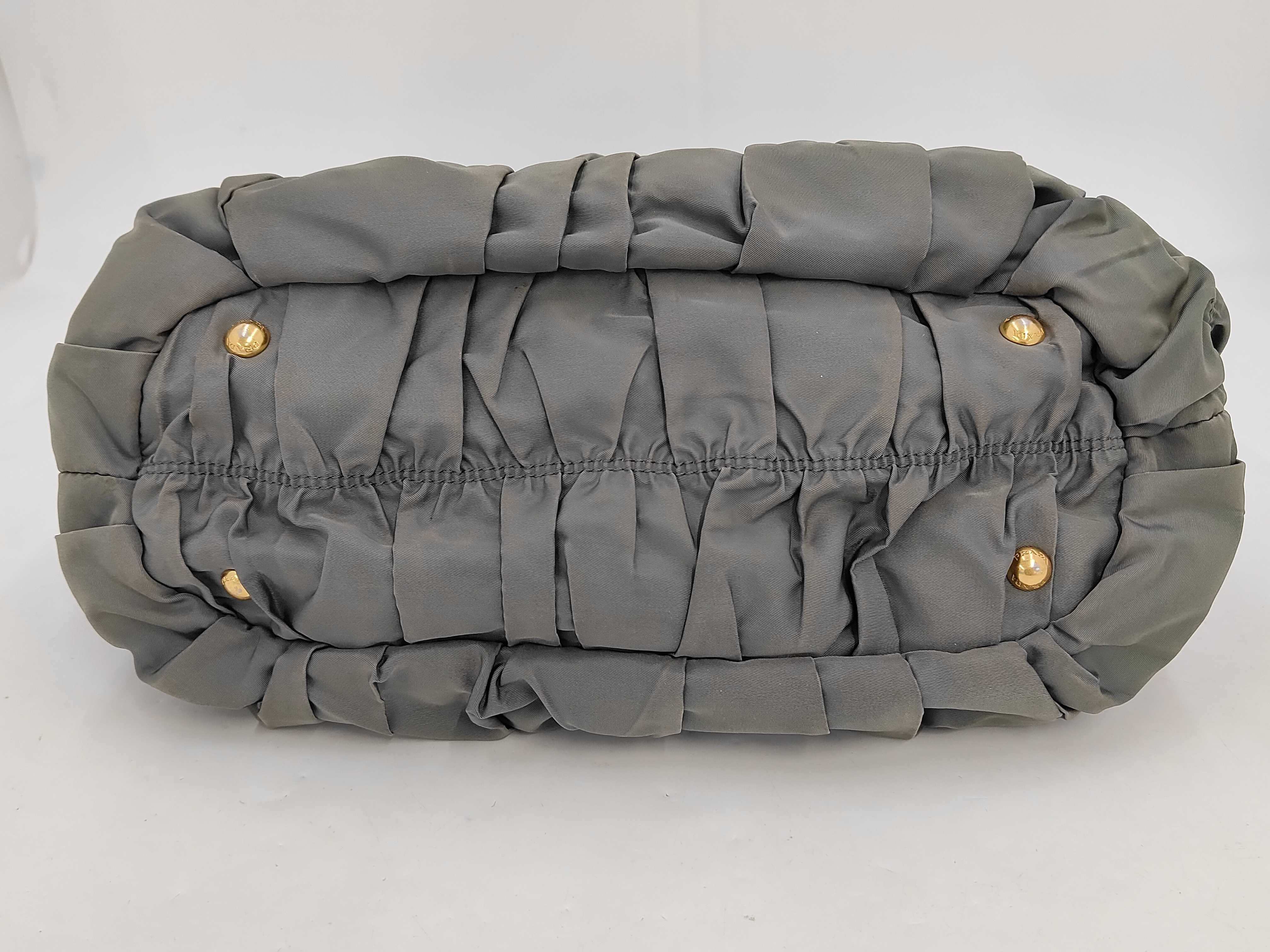 Pocono Tessuto Gaufre Gold Hardware 2-Way Shoulder Bag Handbag — view 7