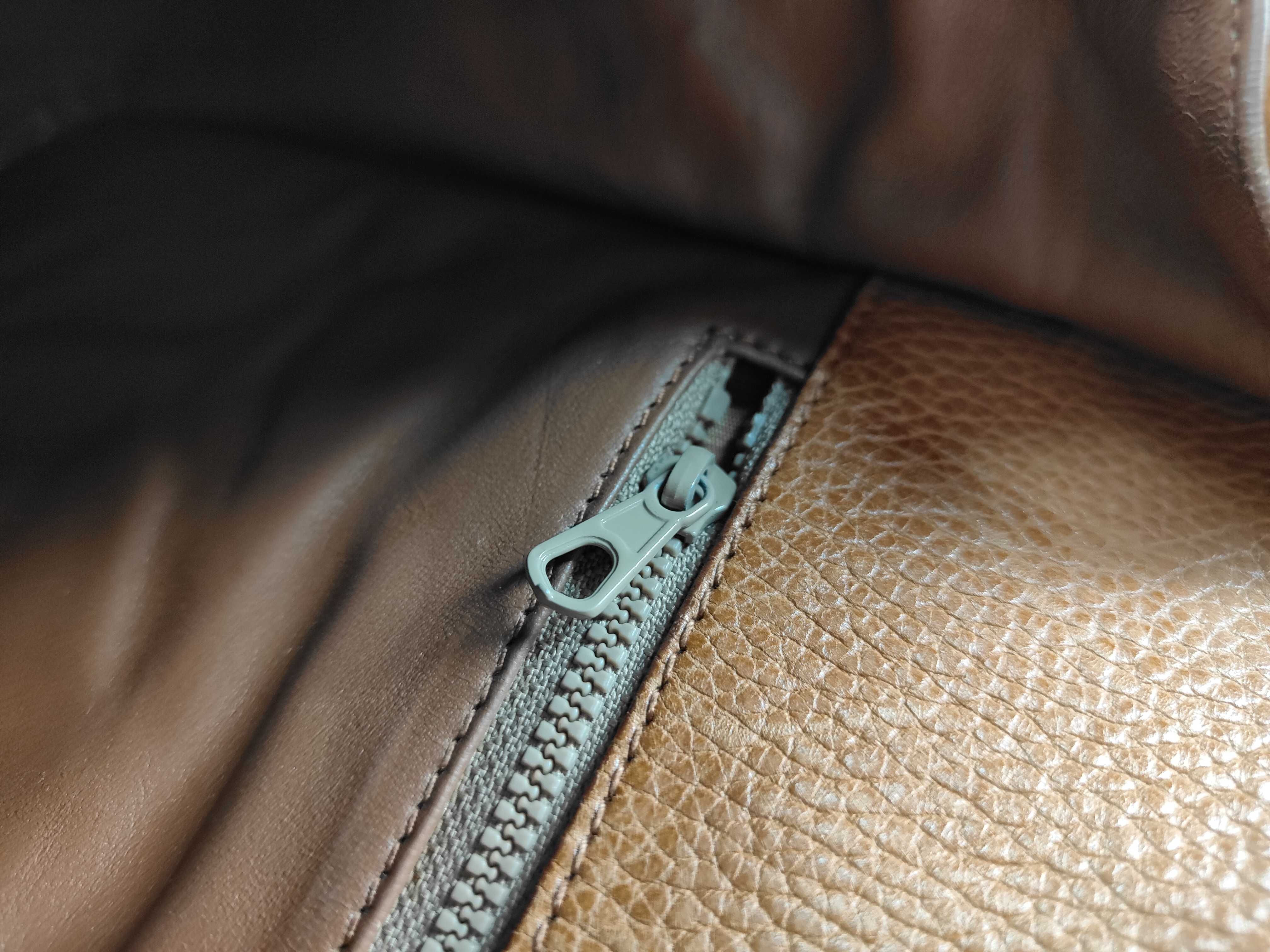 Vintage Gancini Shoulder Bag — view 15