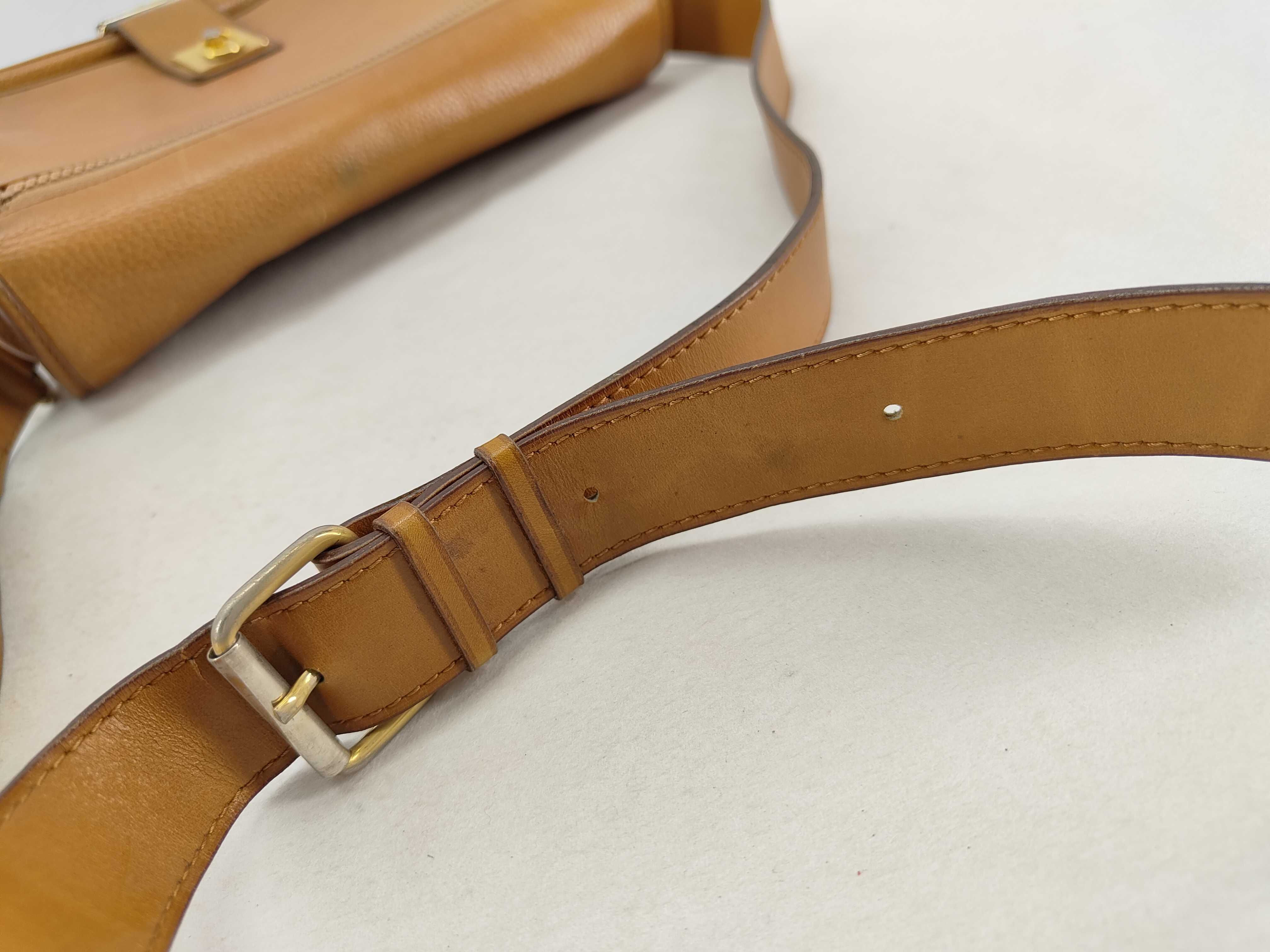 Vintage Gancini Shoulder Bag — view 4