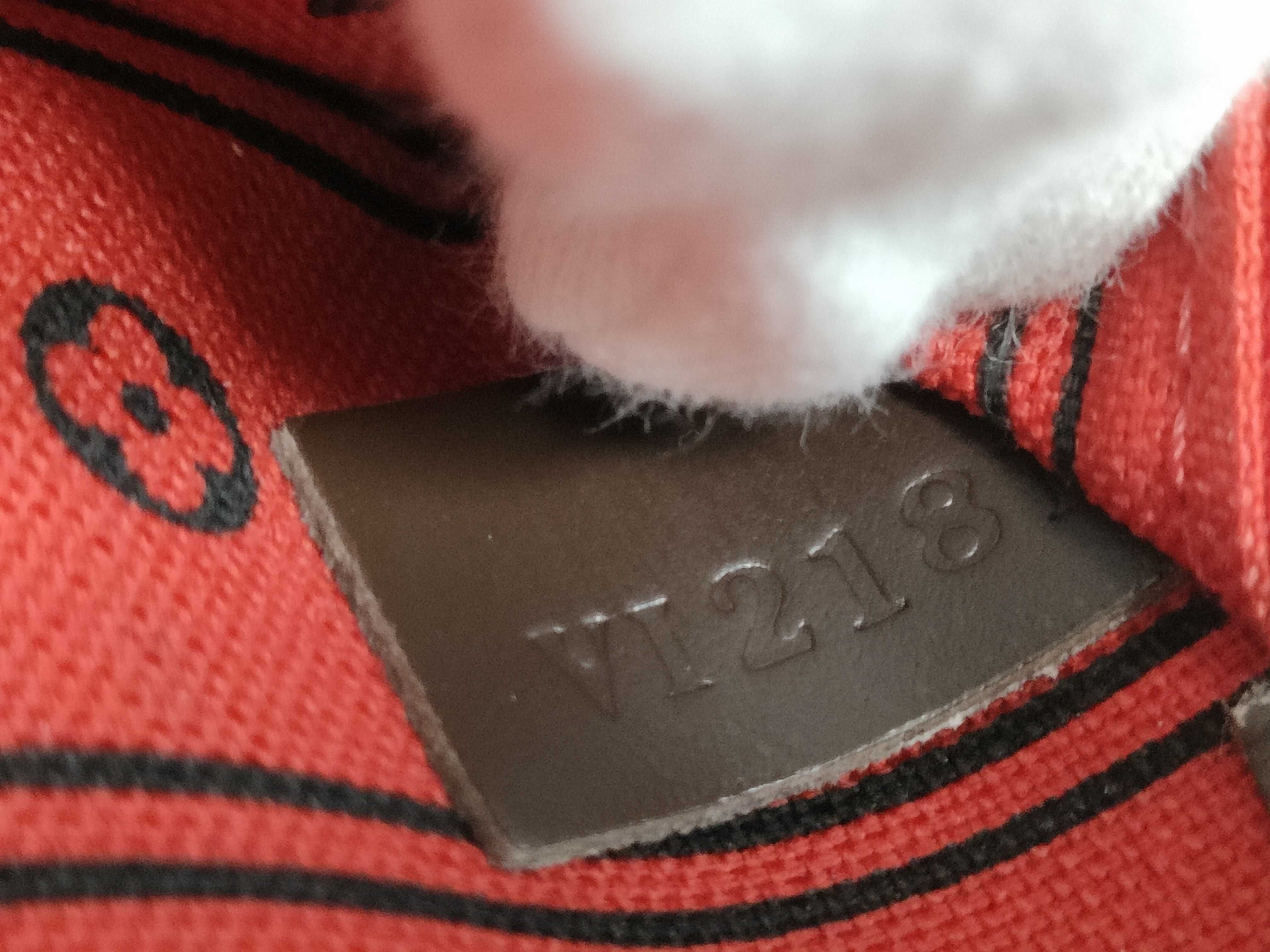 Damier Neverfull MM Tote Bag — view 12