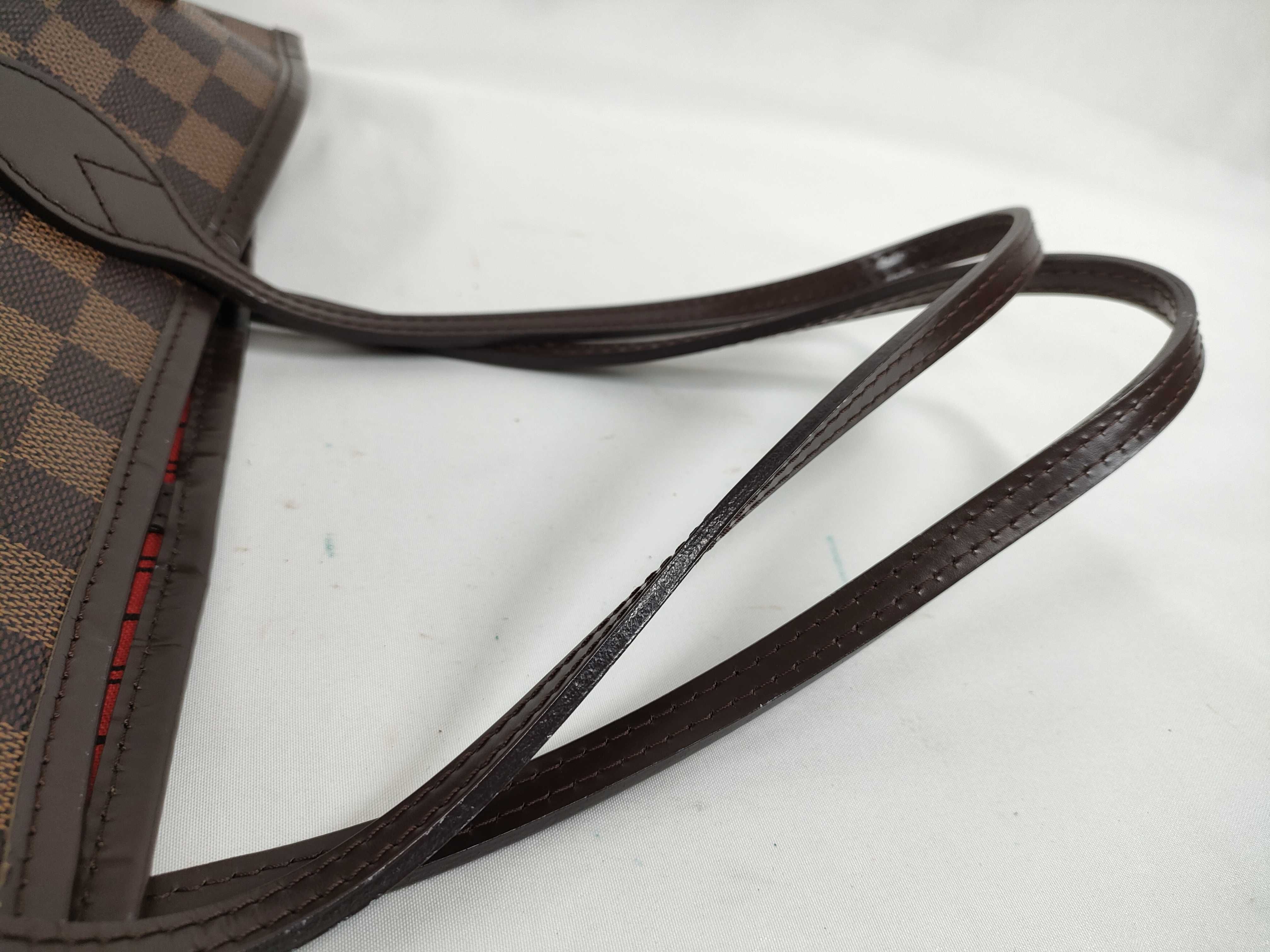Damier Neverfull MM Tote Bag — view 3