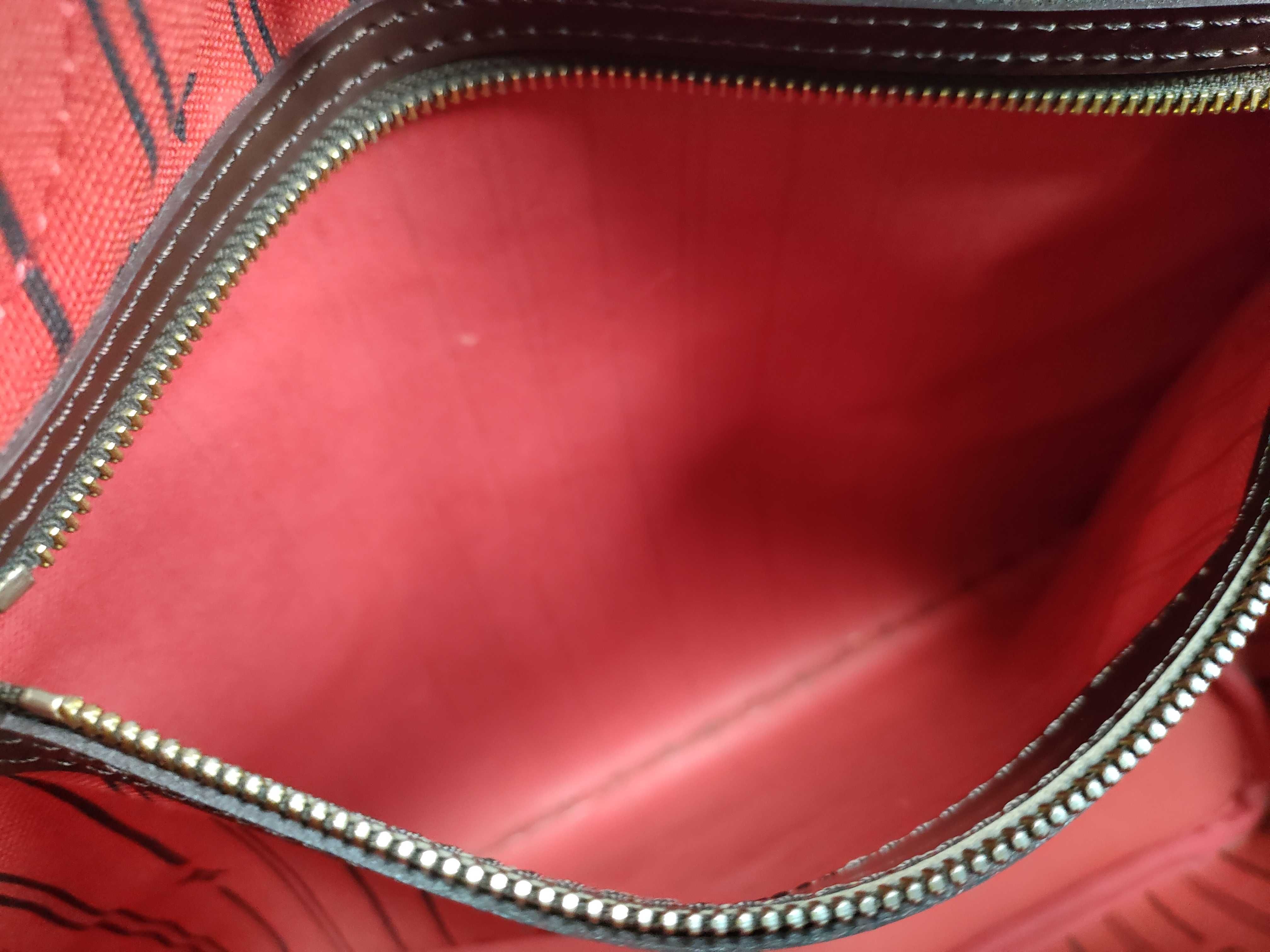 Damier Neverfull MM Tote Bag — view 10