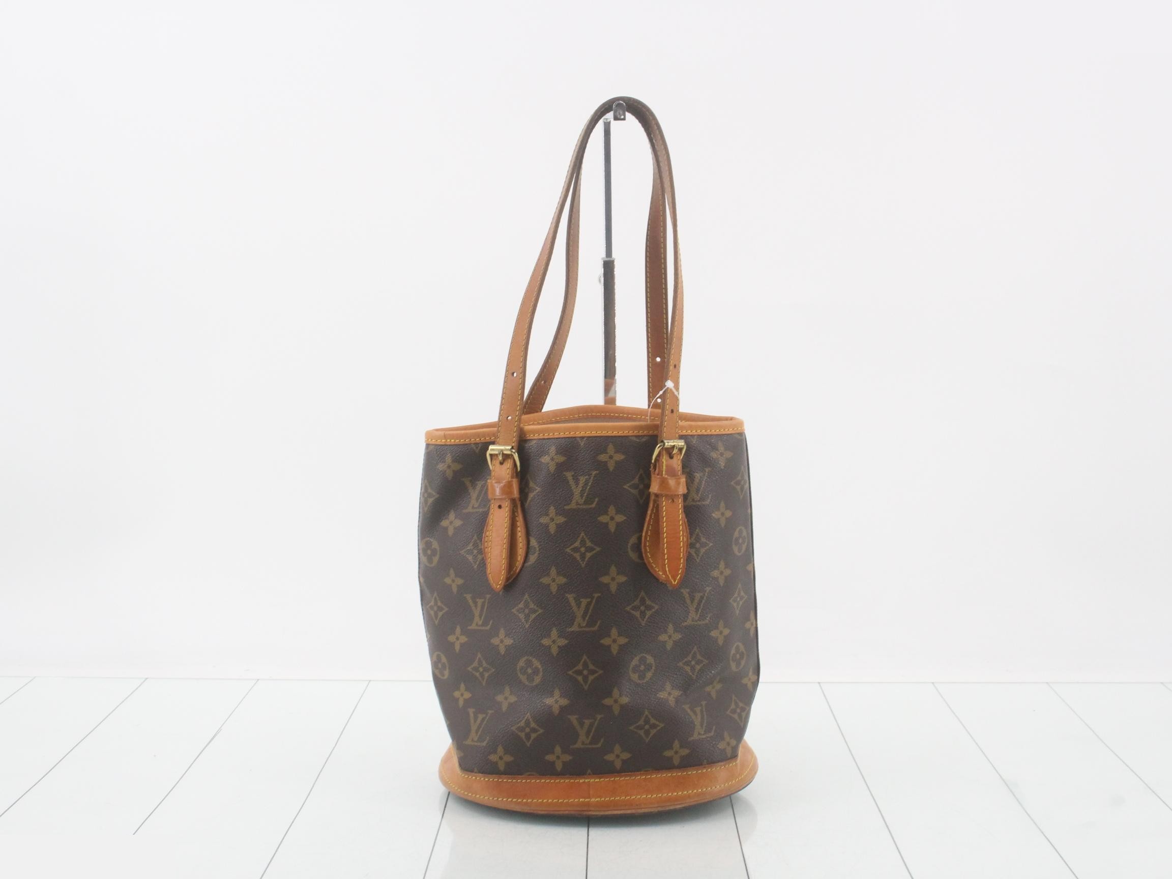 Bucket PM with pouch — view 2