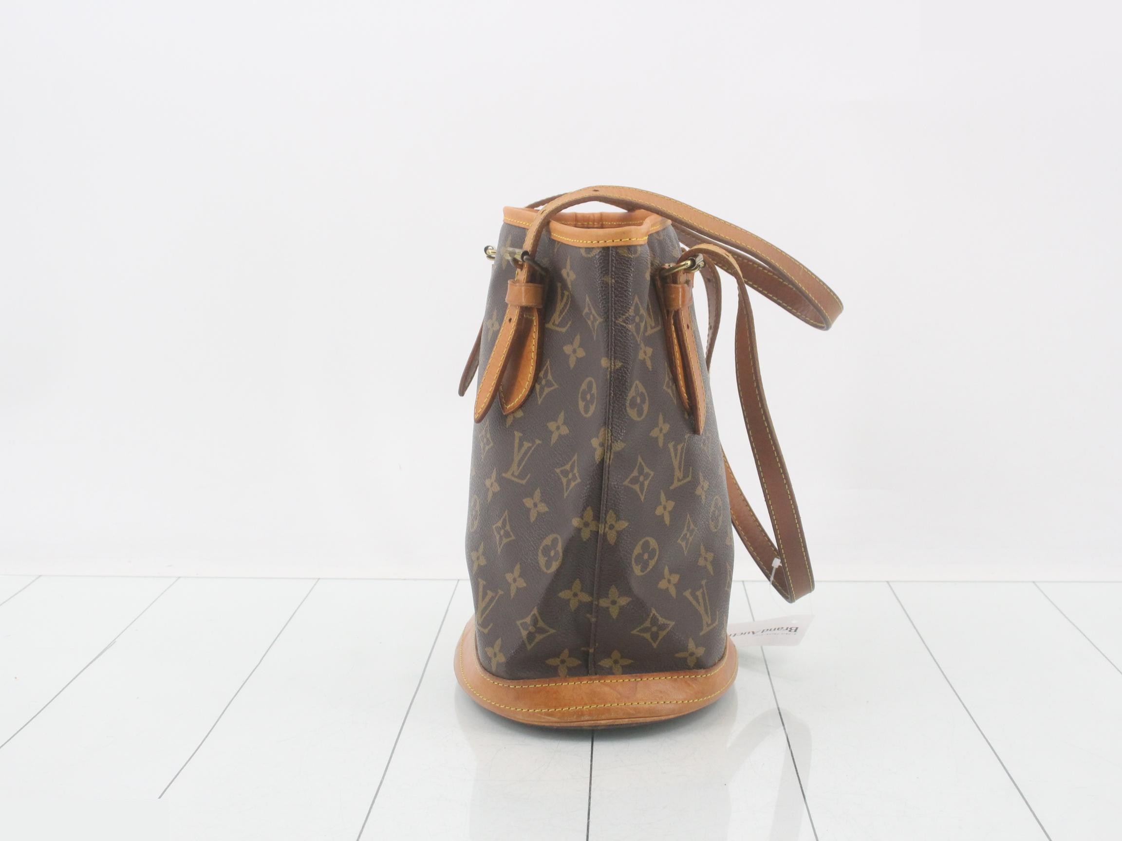 Bucket PM with pouch — view 3