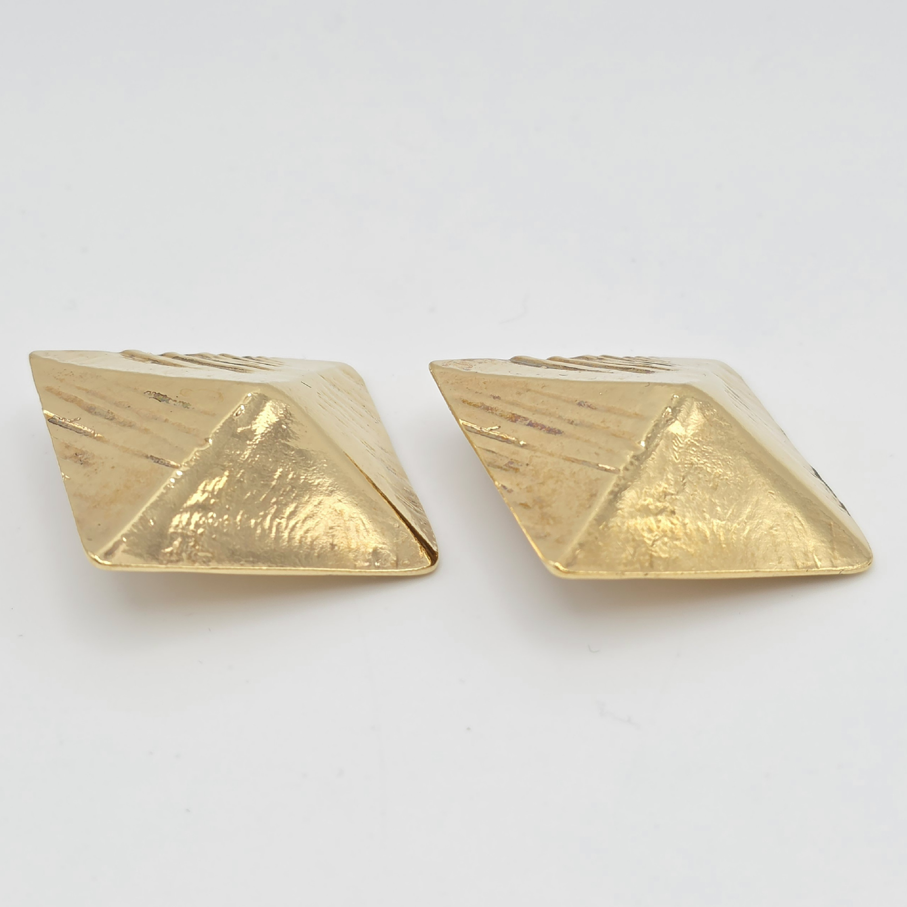 earrings — view 3