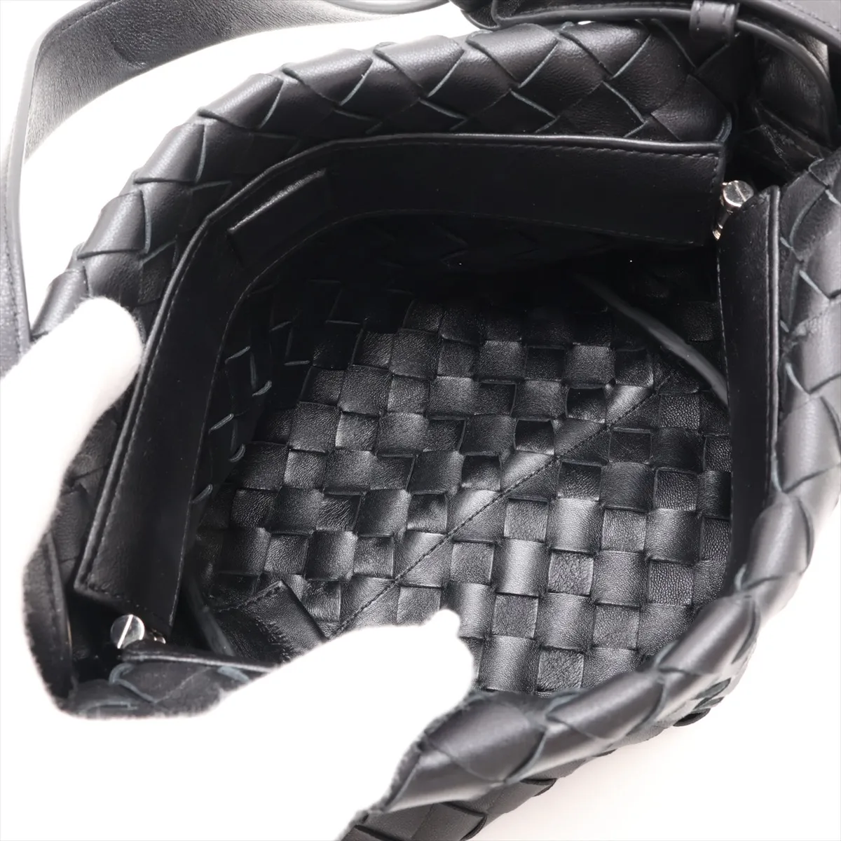 Intrecciato Thai Leather Shoulder Bag, Black — view 7