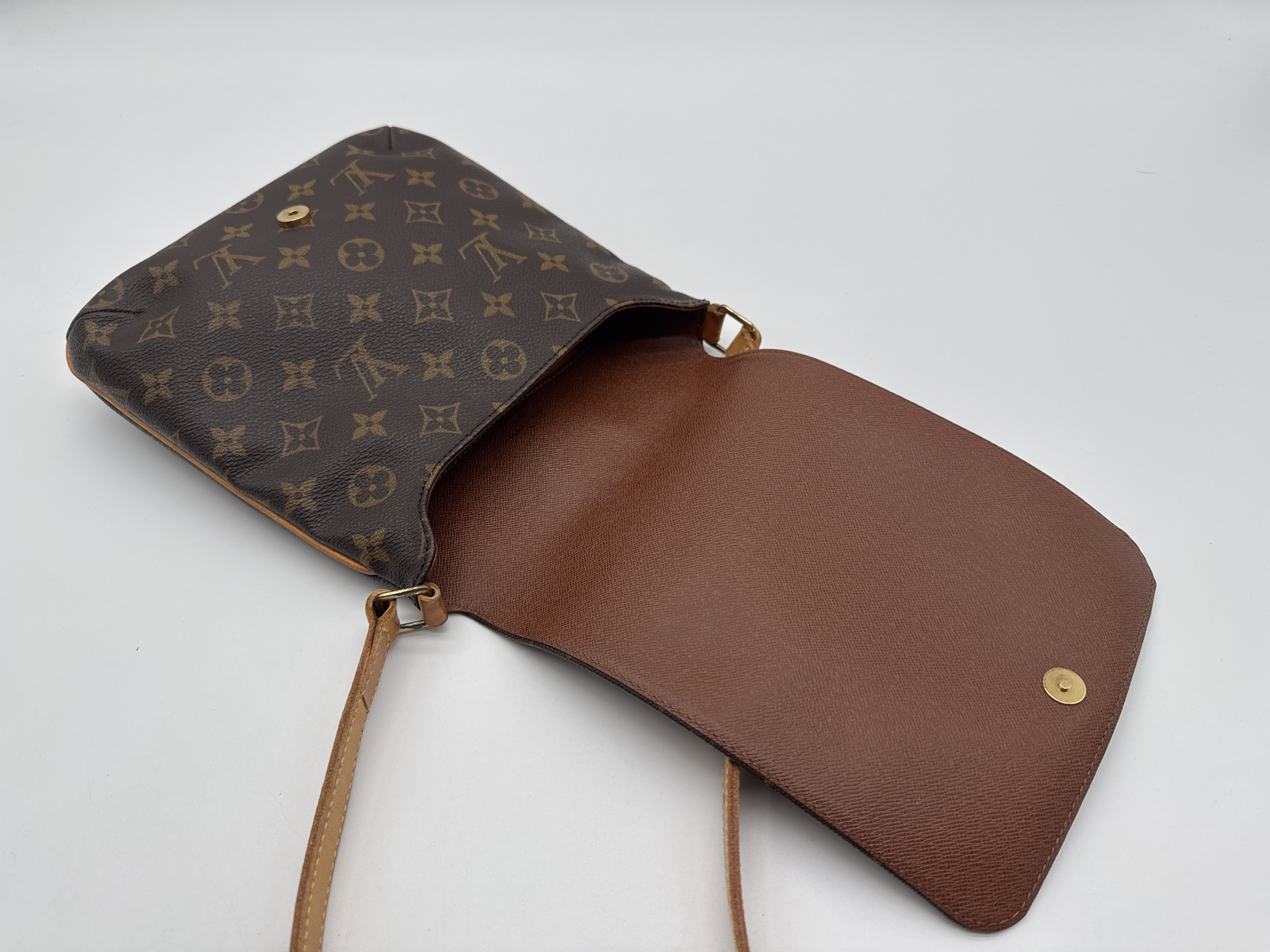 Musette Salsa Short Monogram Shoulder Bag — view 10