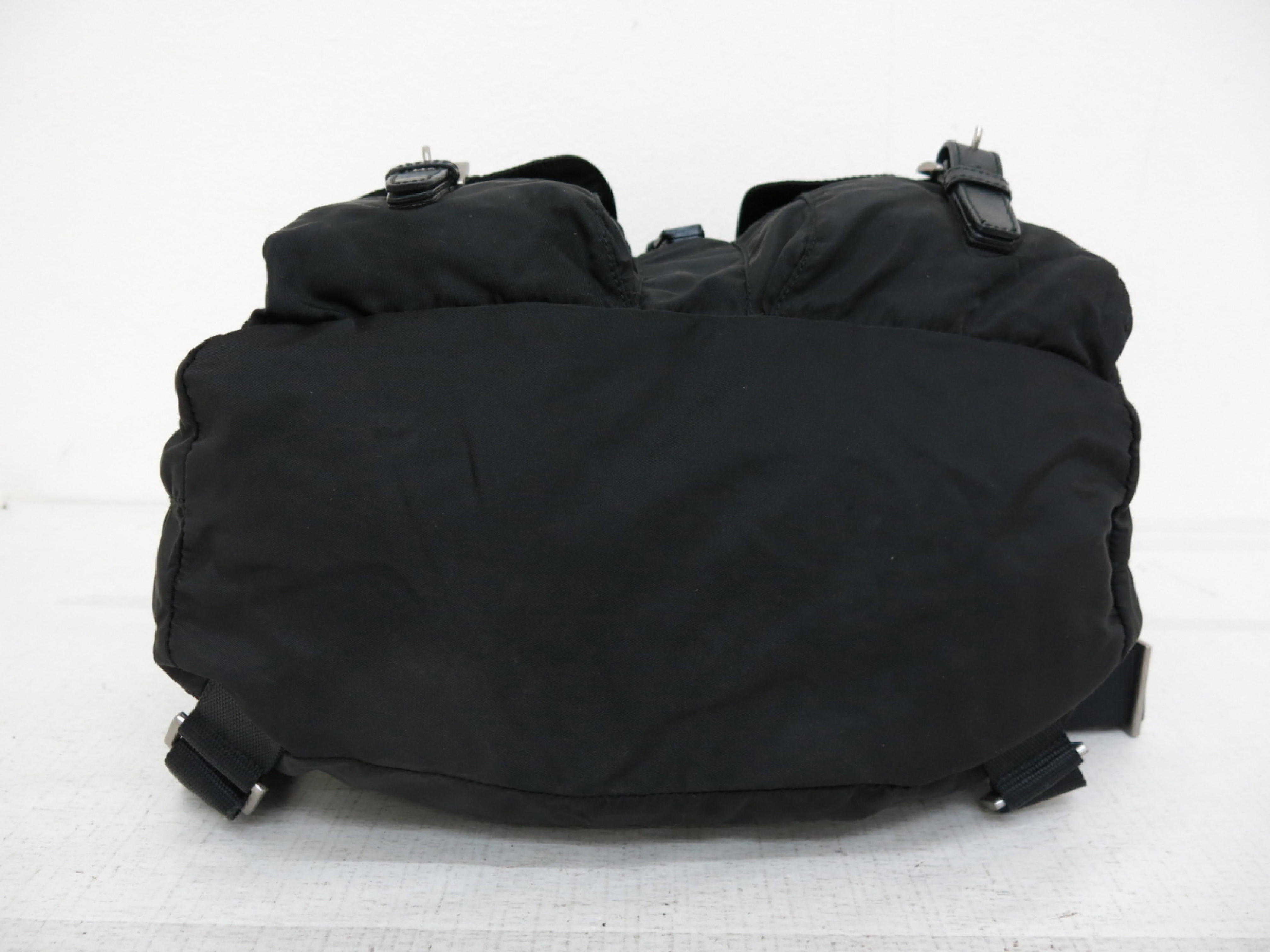 Triangle Logo Plate Nylon Calfskin Backpack Black — view 4