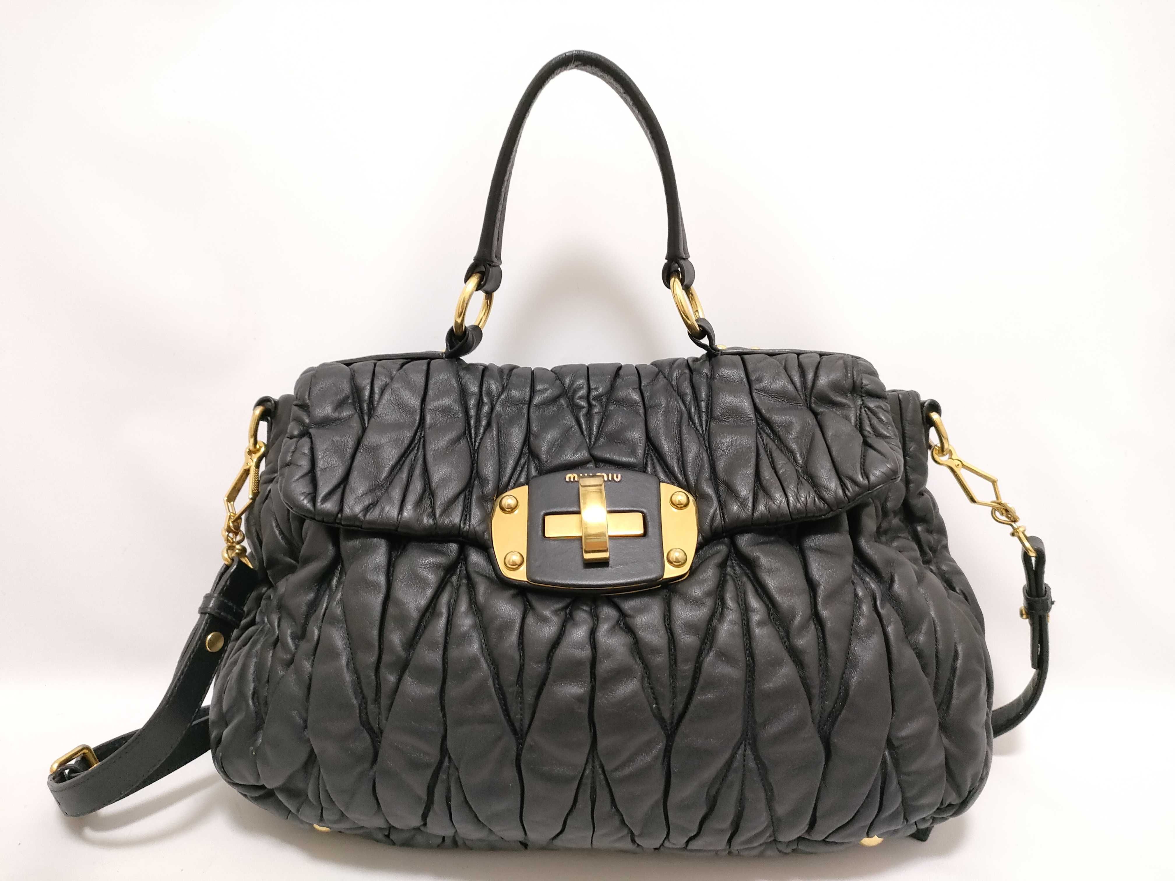 Matelassé Leather Handbag Shoulder Bag Black Serial Handbag