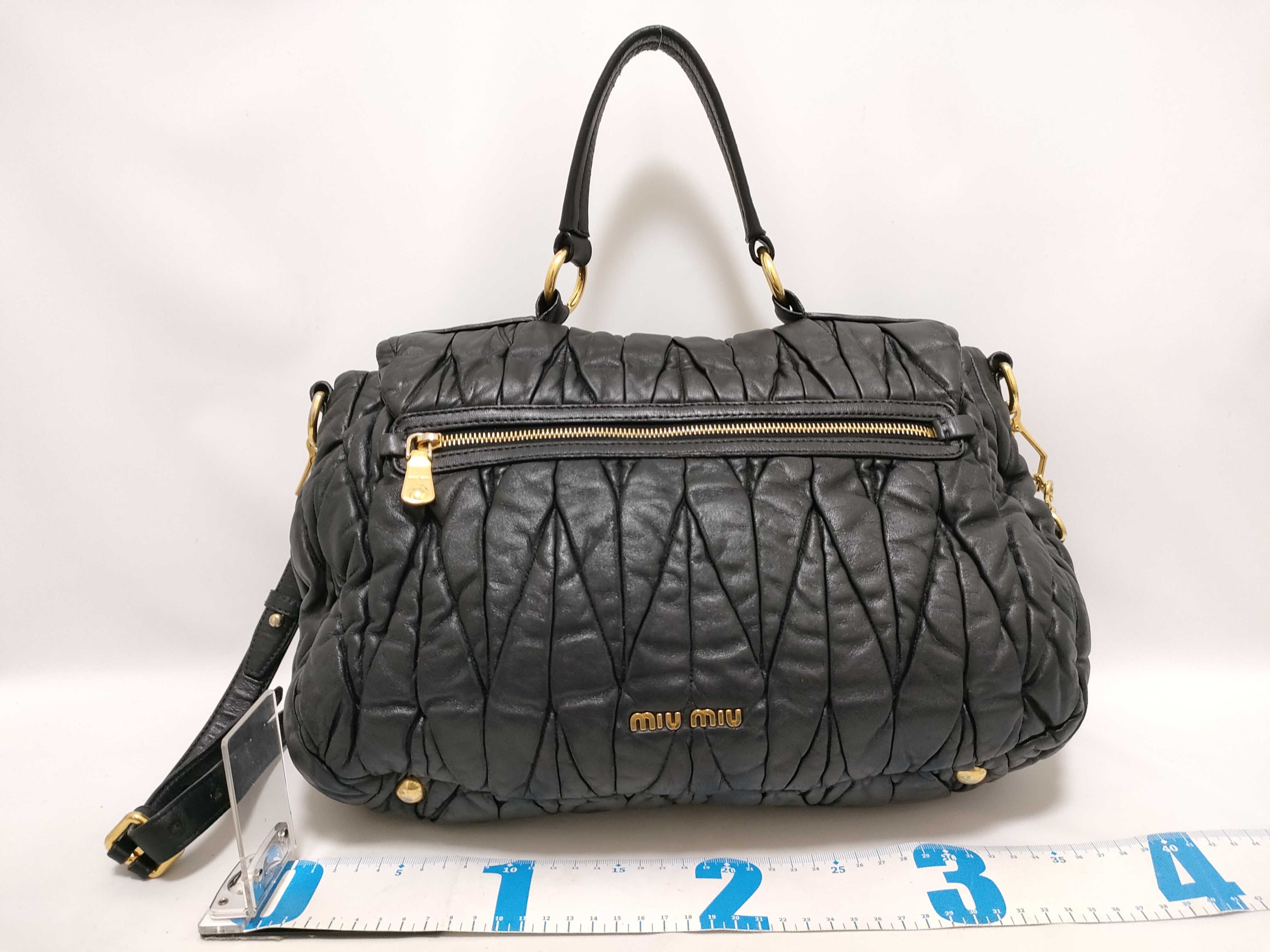 Matelassé Leather Handbag Shoulder Bag Black Serial Handbag — view 2