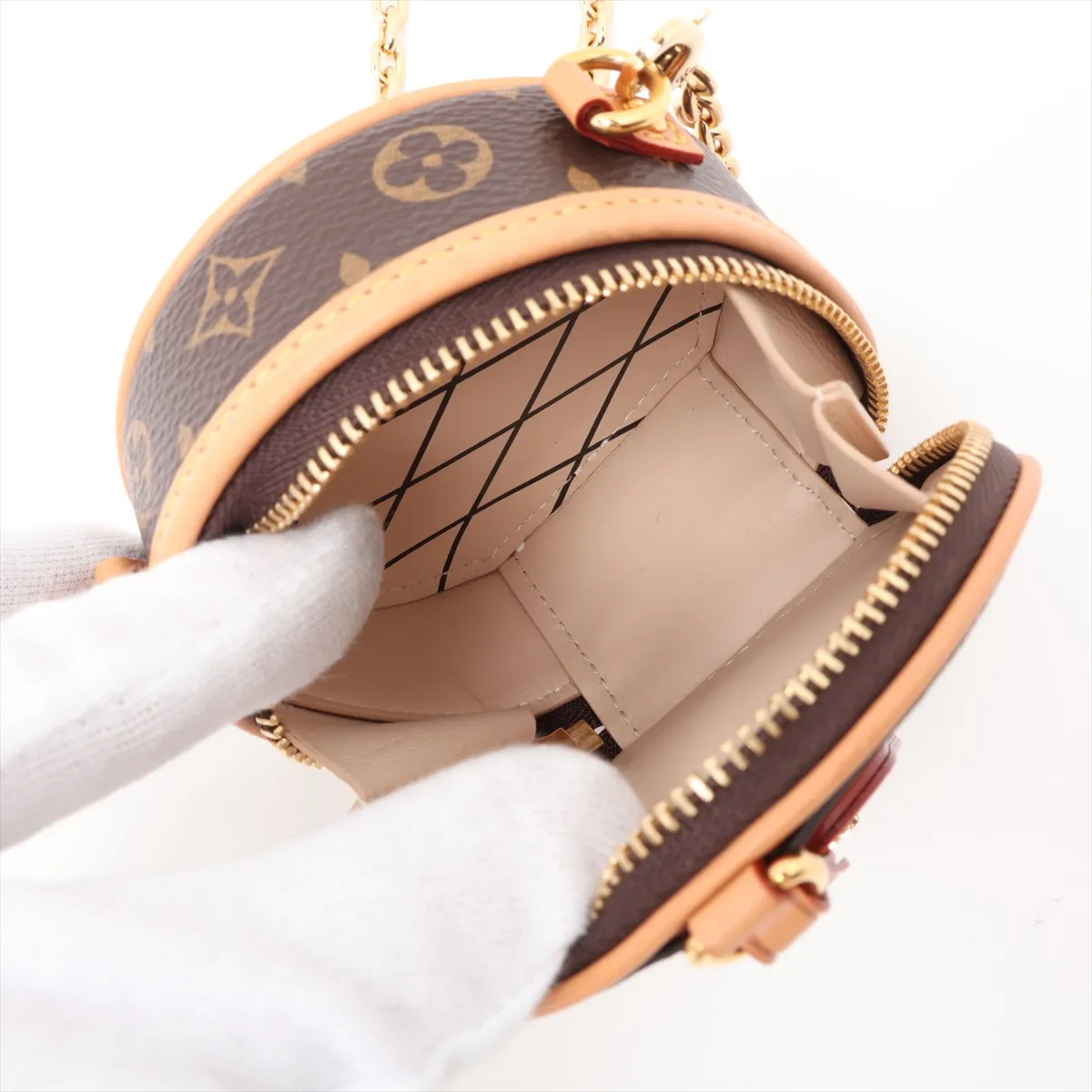 Monogram Boite Chapeau Necklace M68570 Brown (RFID detected) — view 6