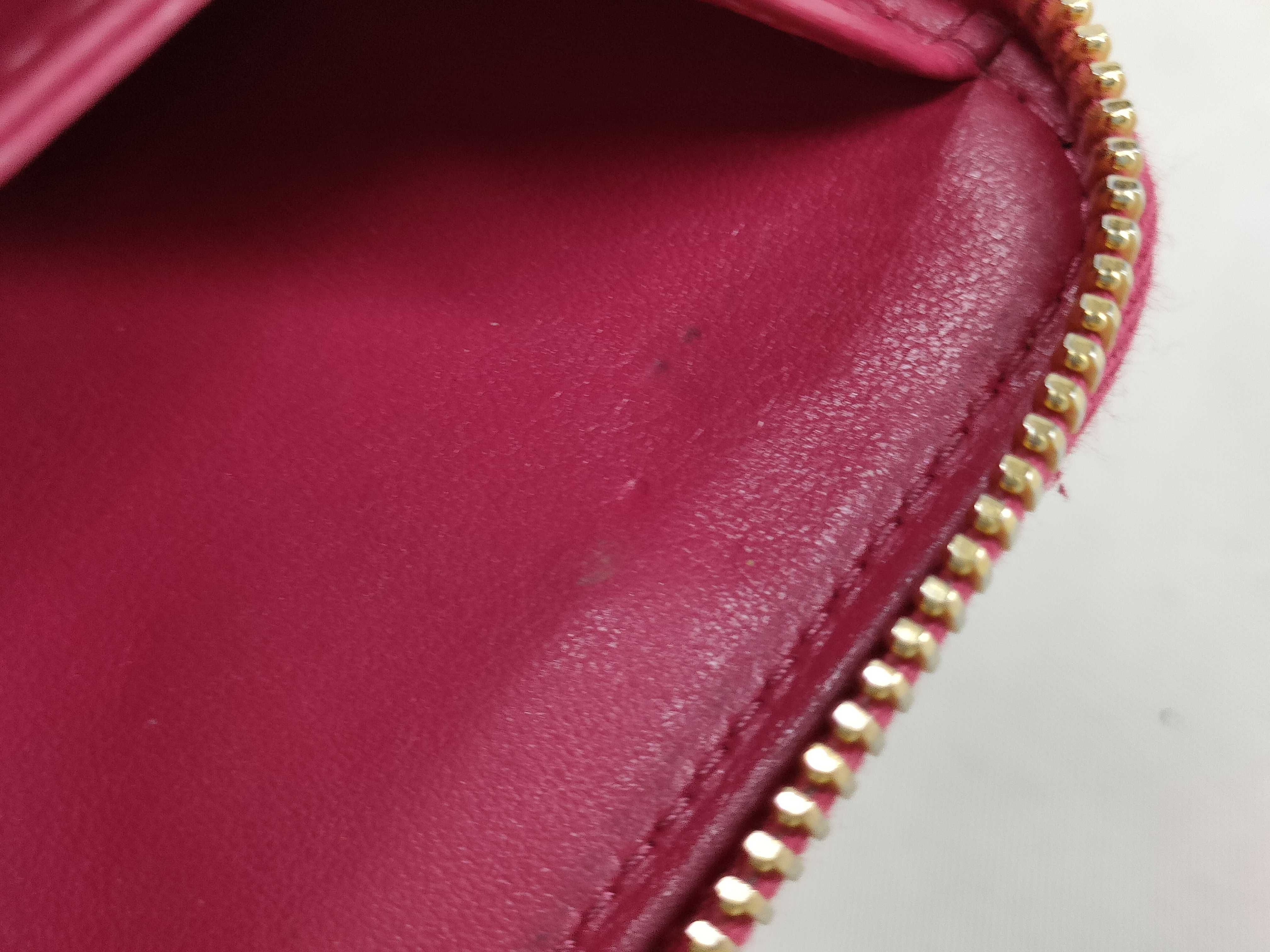 logo hardware Vitello Move leather round zip coin case — view 13