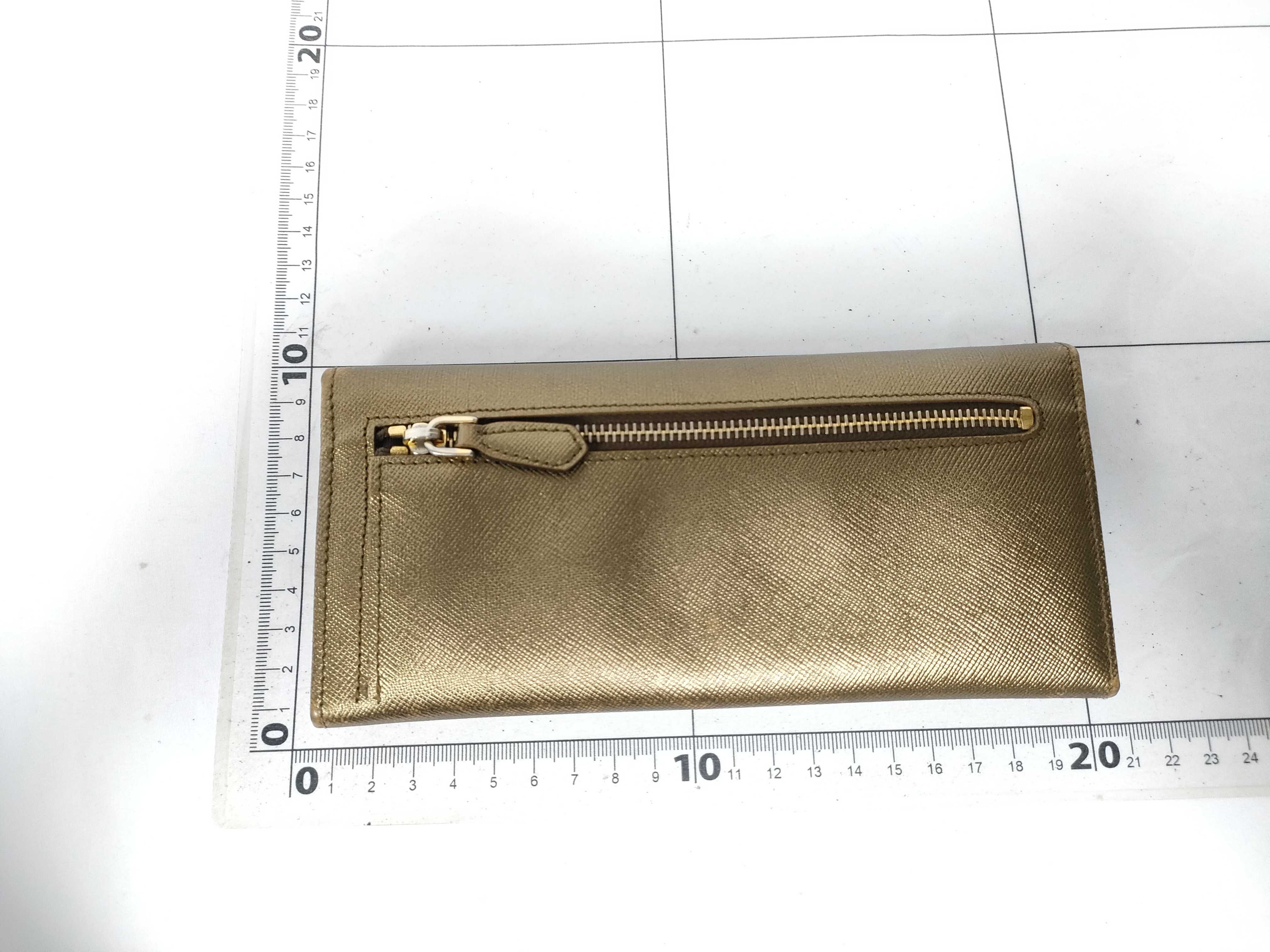 long wallet — view 2