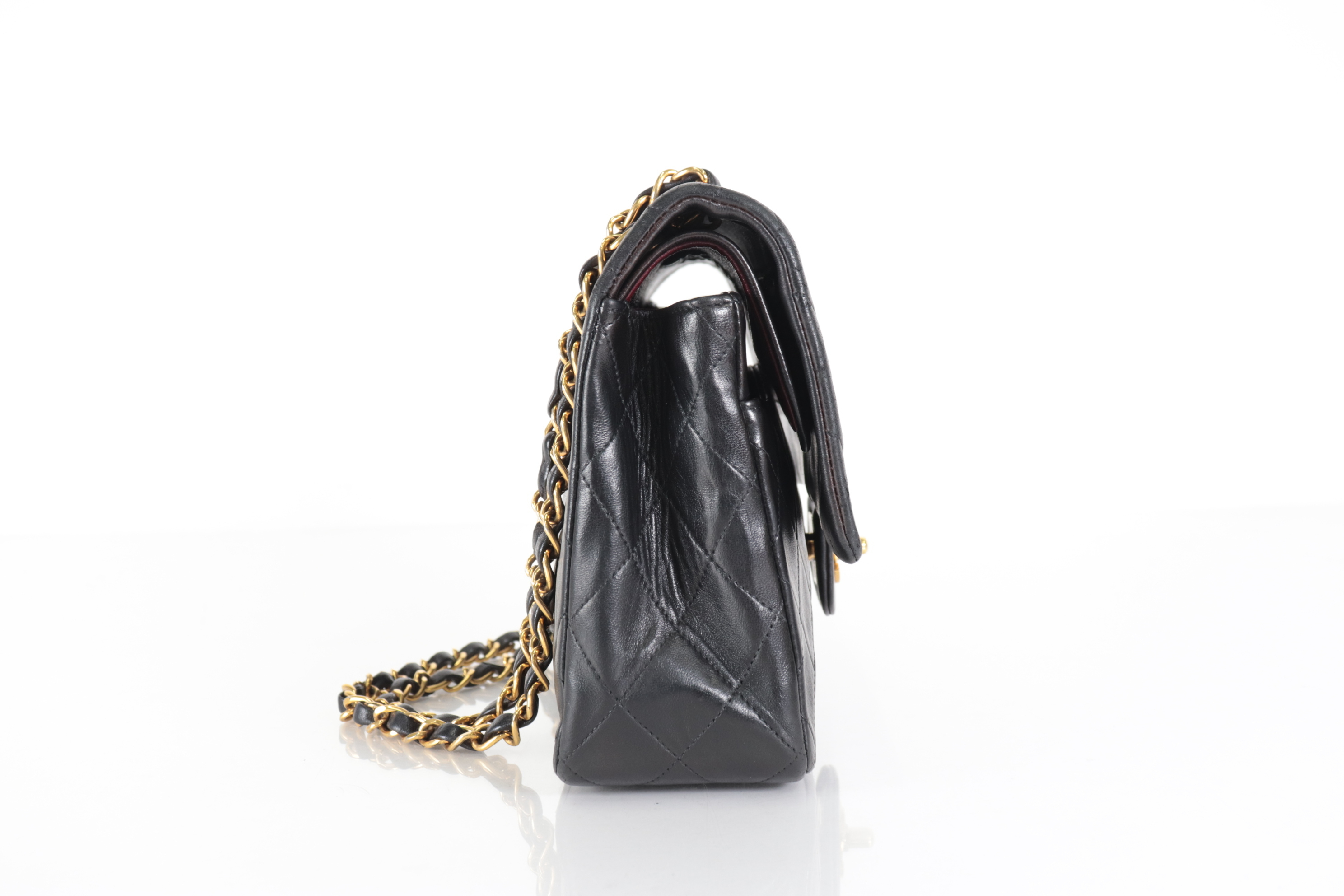 W-flap 25 Lambskin Shoulder Bag (Serial No. 2) — view 4
