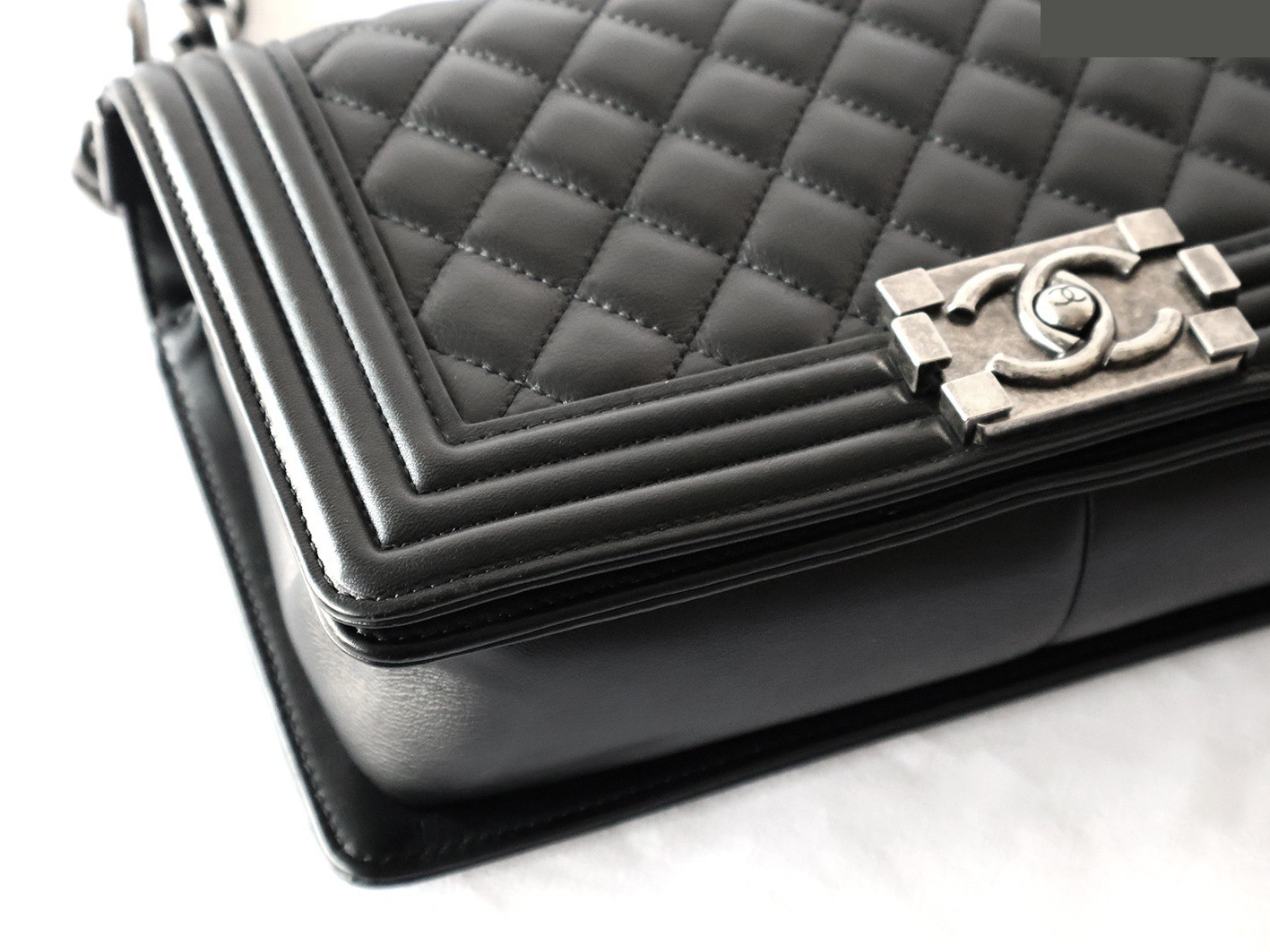Boy Chanel 25 Leather Chain Shoulder Bag, Black — view 4