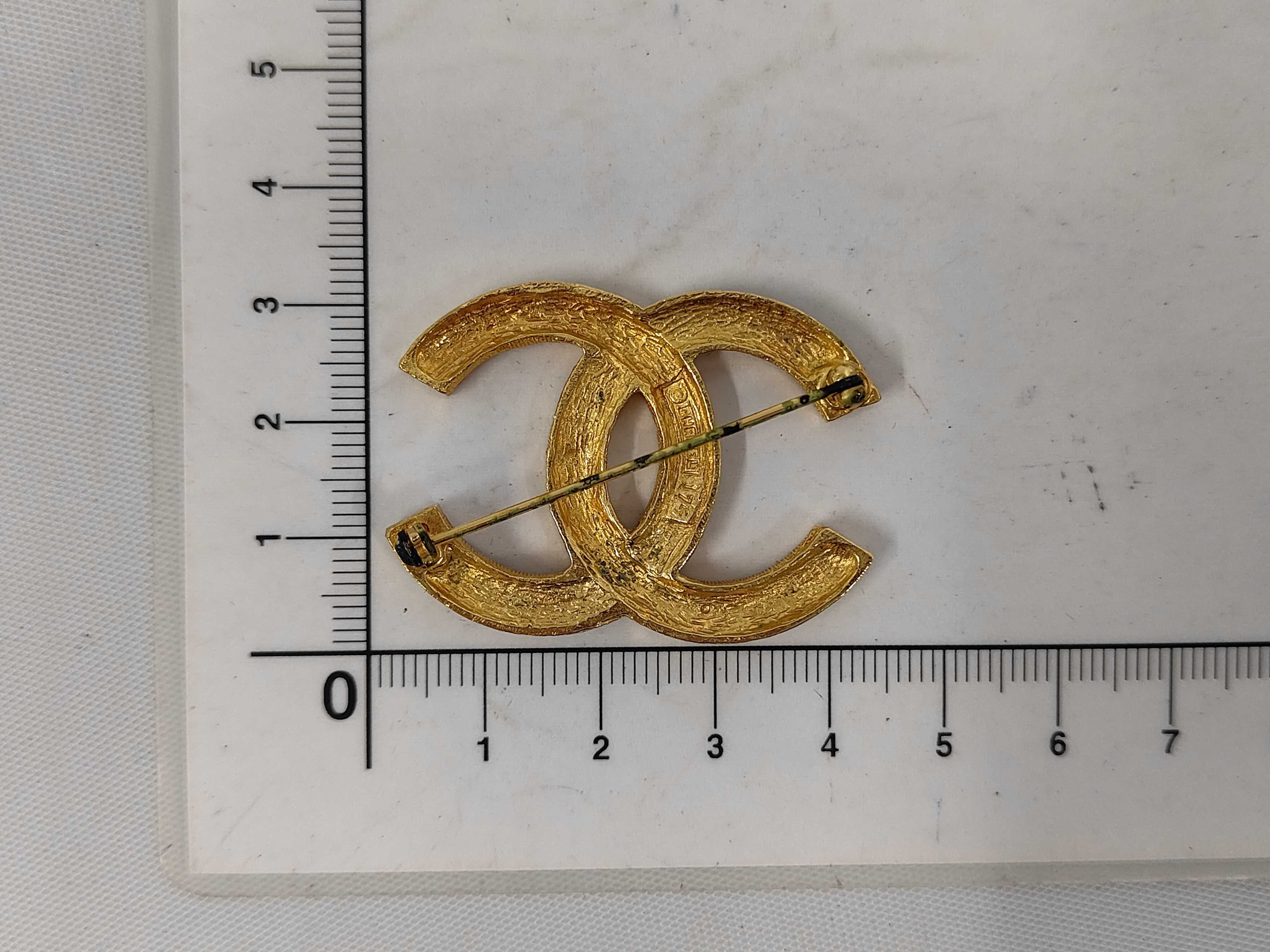 174 Brooch — view 2