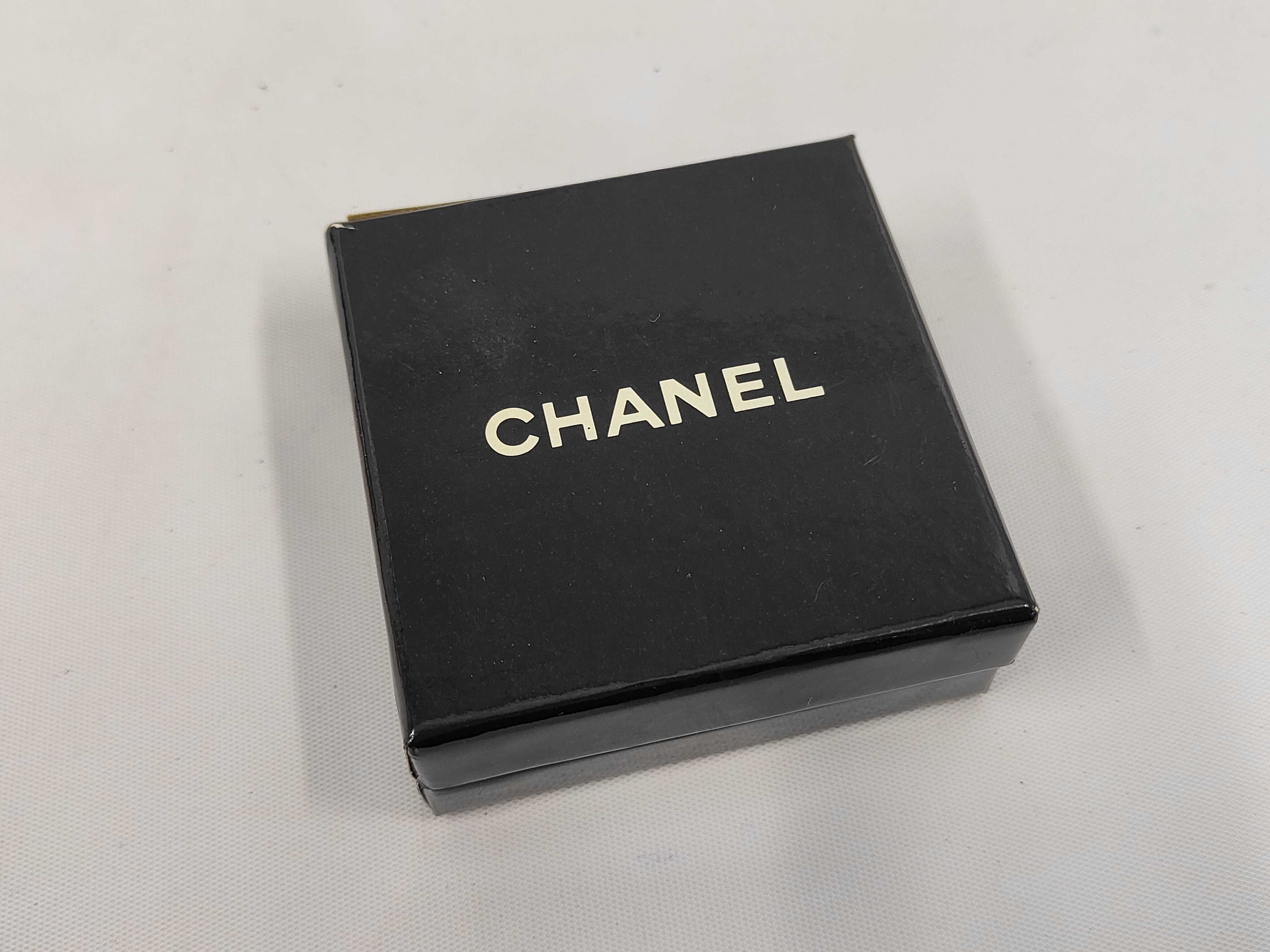 174 Brooch — view 6