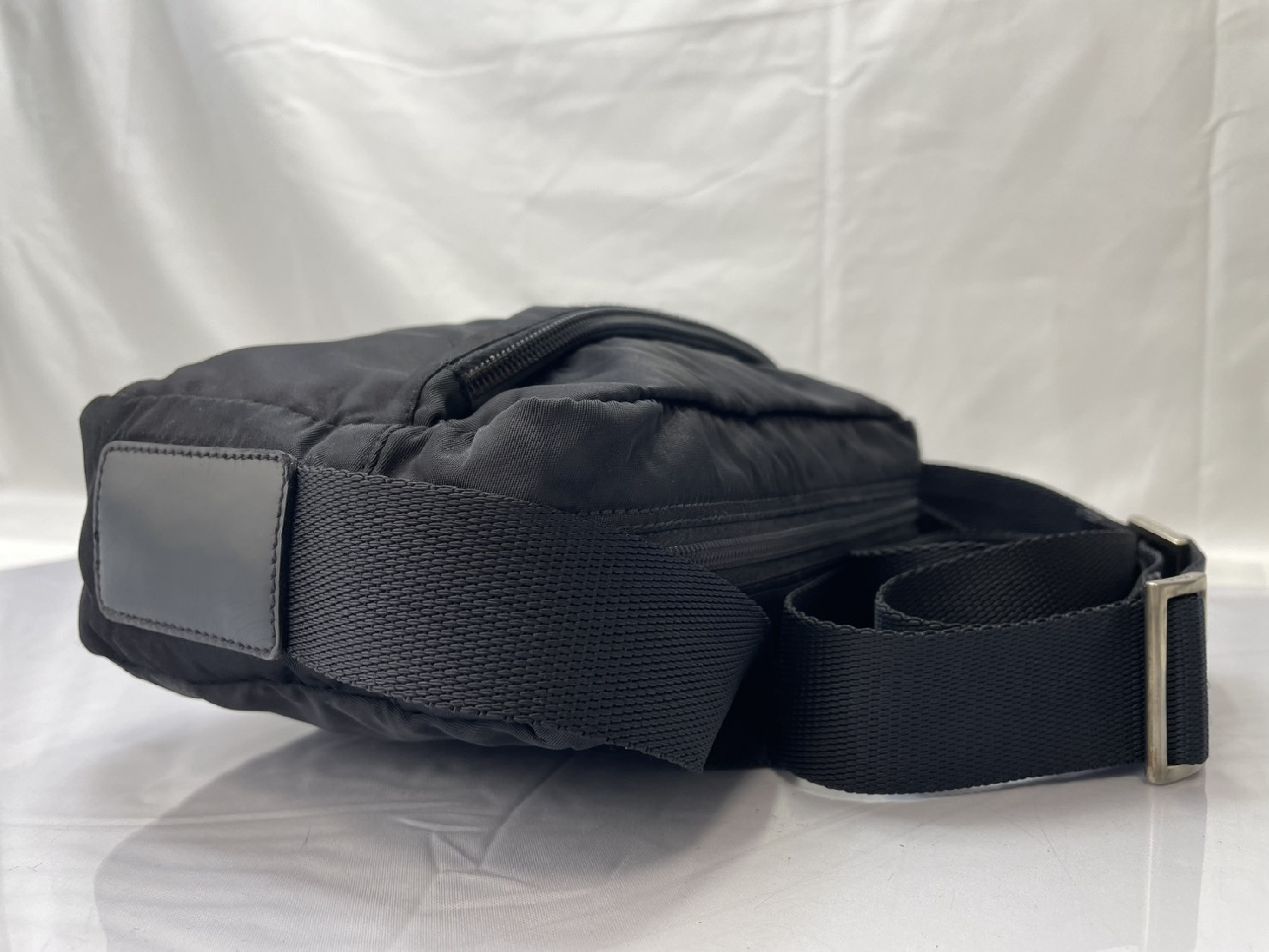 Crossbody Camera Shoulder Bag — view 9
