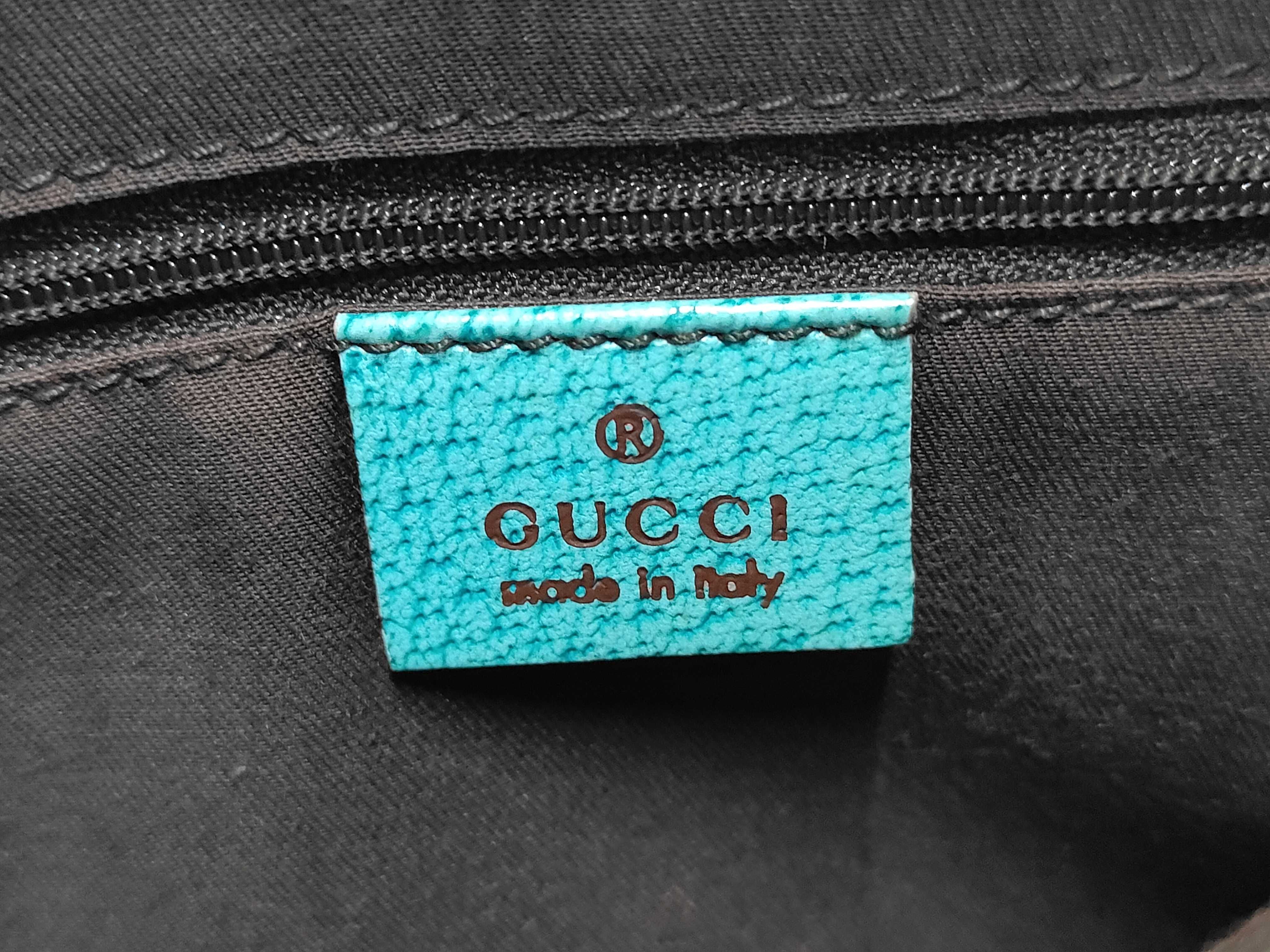 GG Canvas Shoulder Bag — view 12