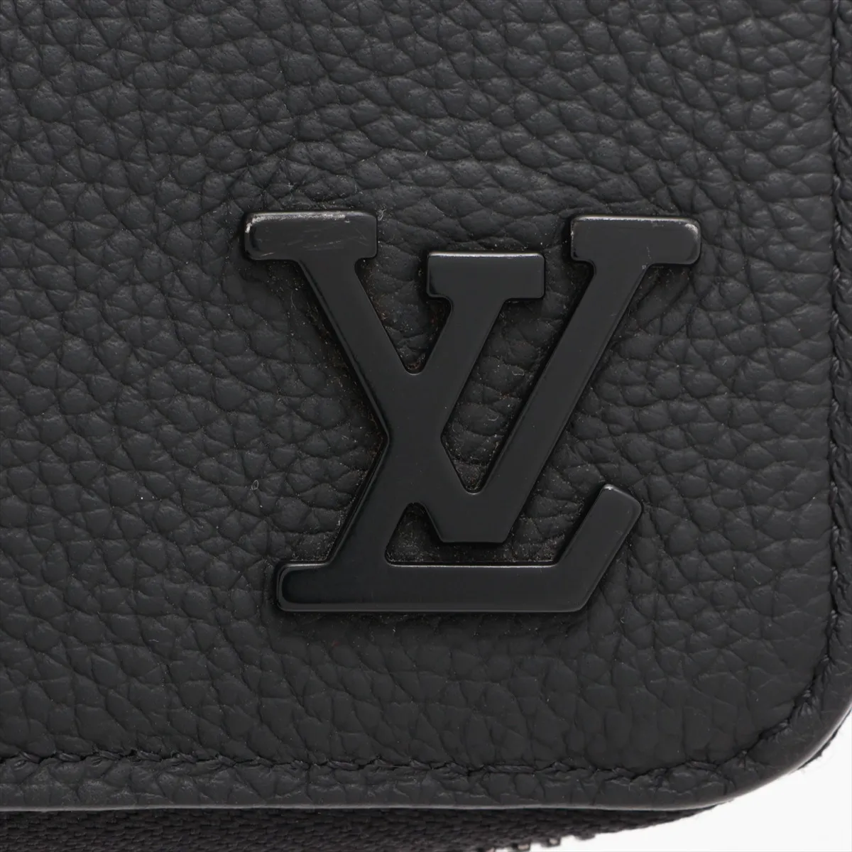 LV Aerogram Zippy Wallet Vertical M81743 Noir Round Zip Wallet (RFID detected) — view 11