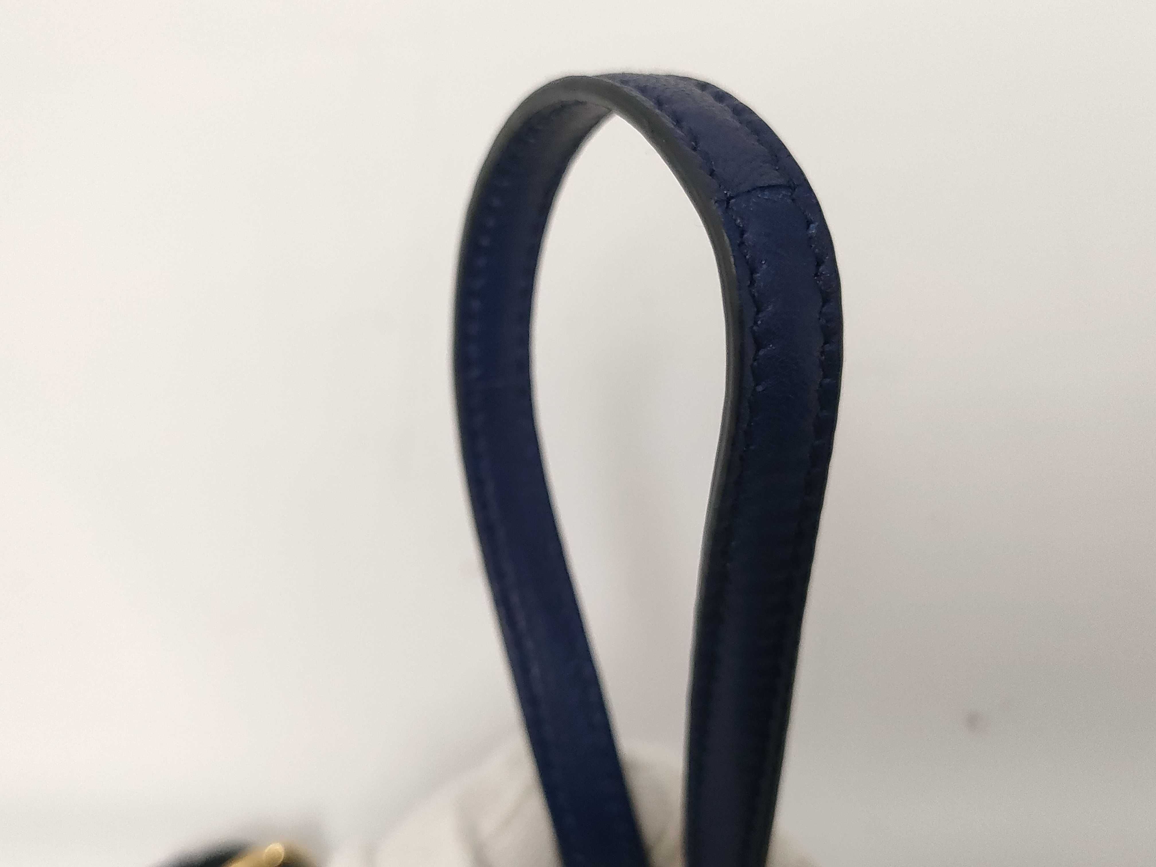 Matelassé Navy Shoulder Bag — view 7