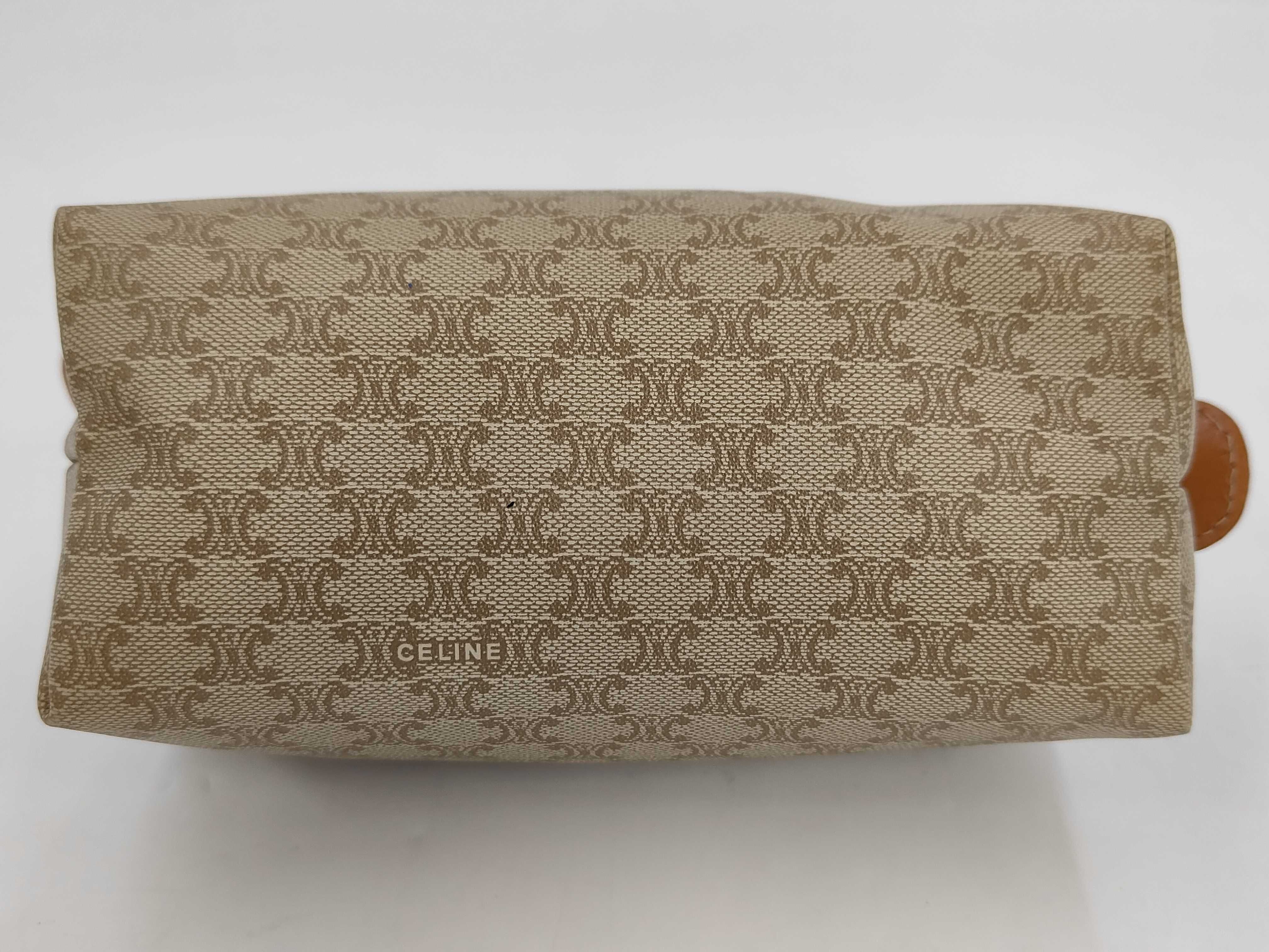 Pouch — view 3