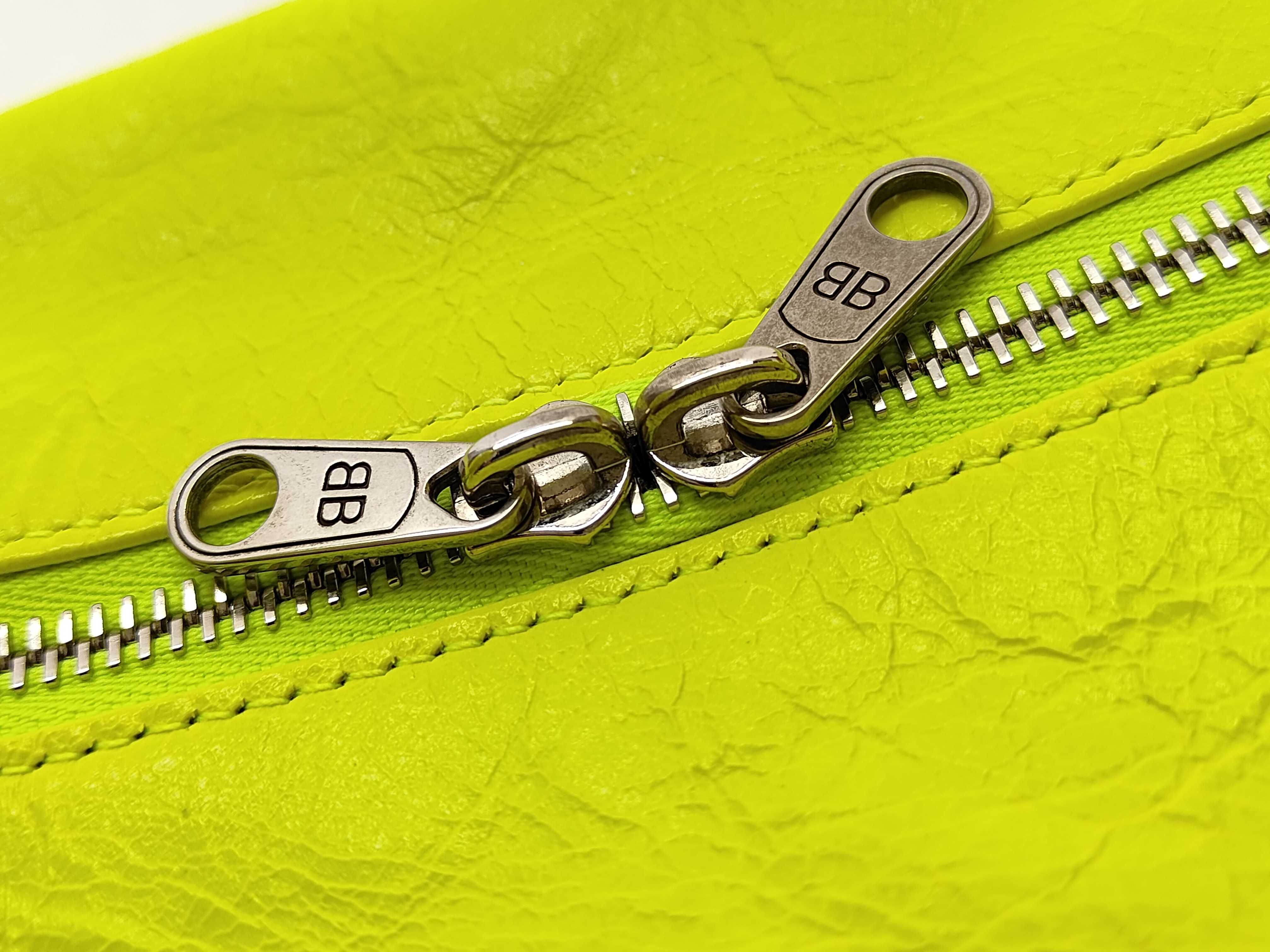 Shoulder Bag — view 15
