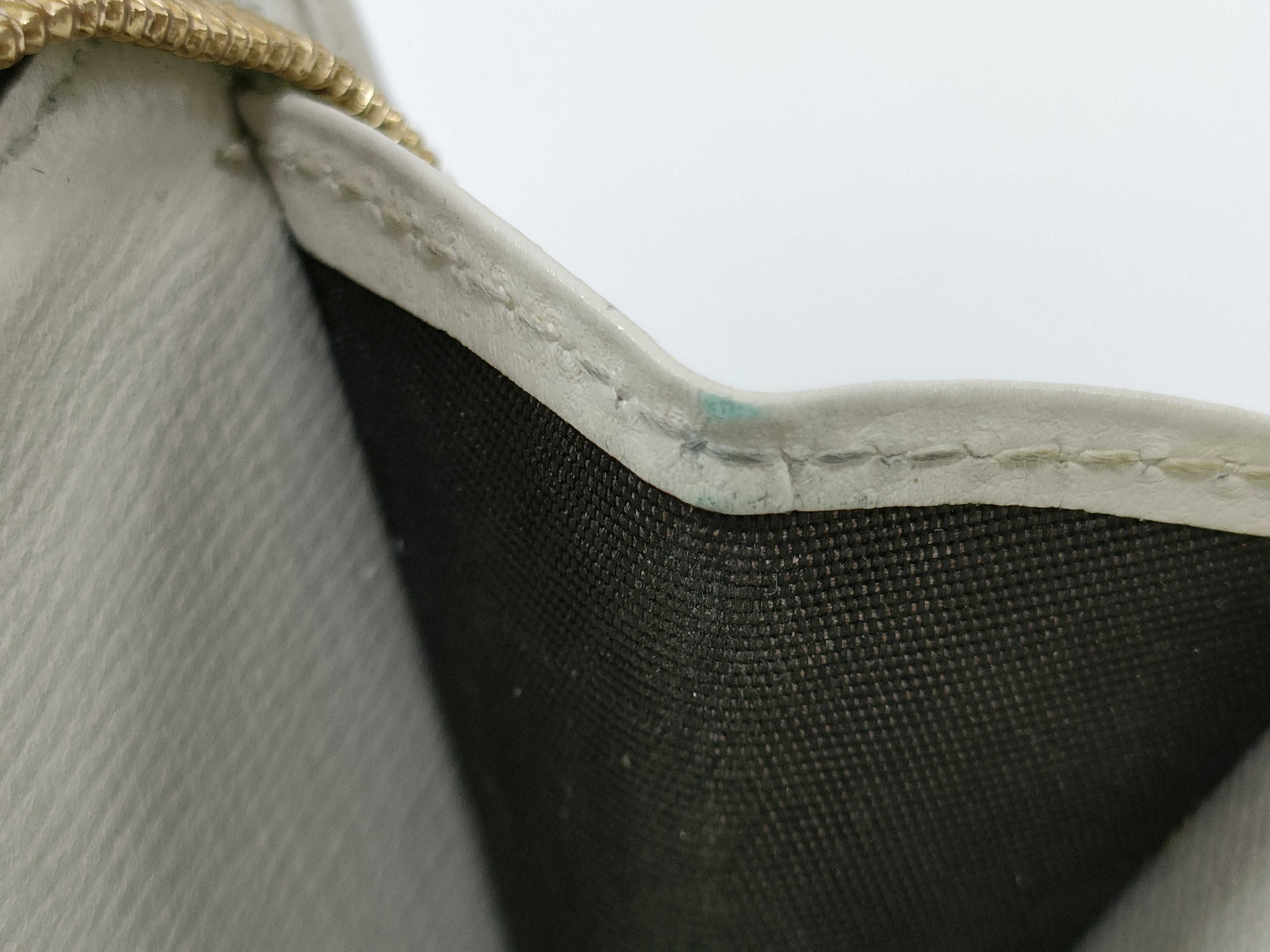 wallet — view 9