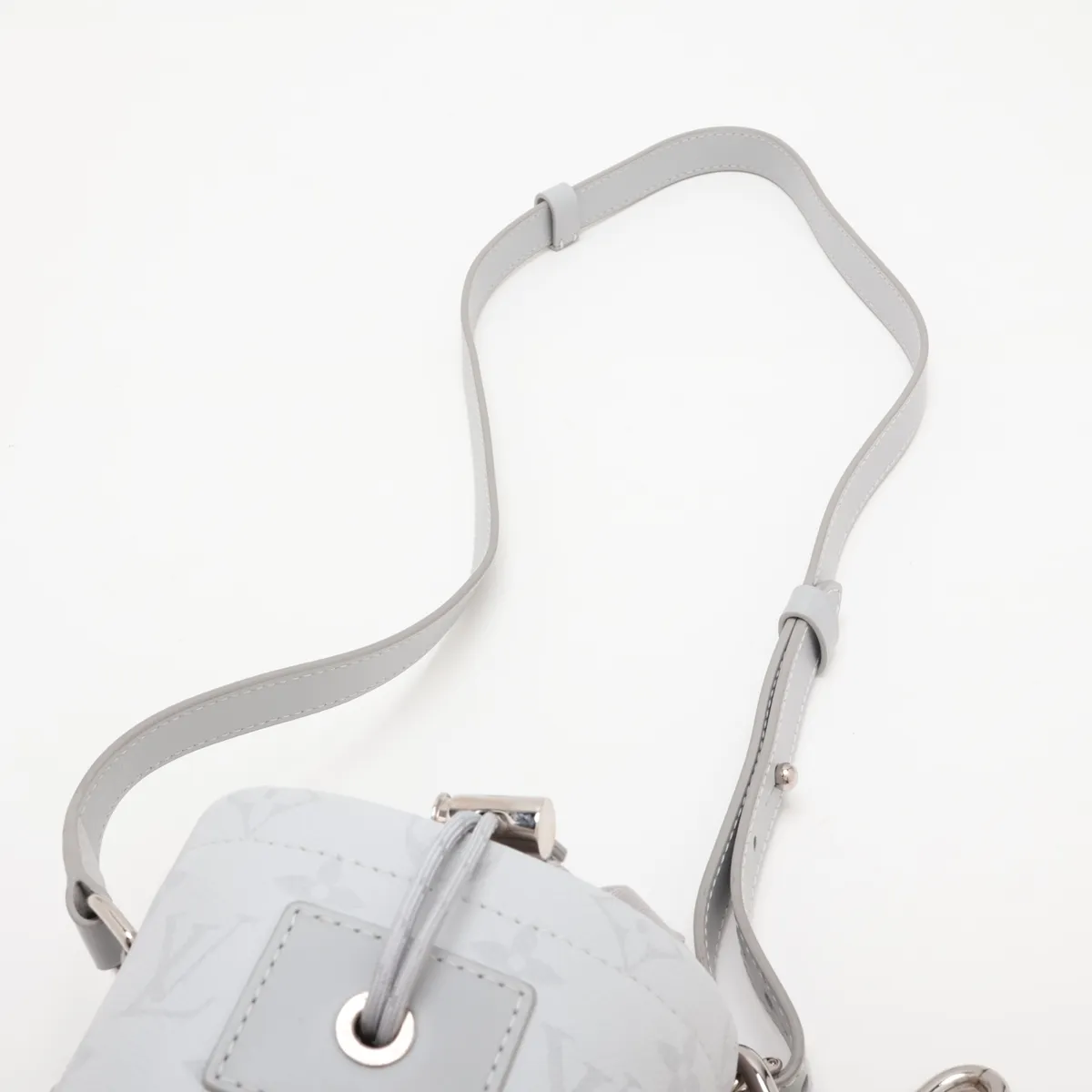 White Monogram Chalk Nano Bag M44631 NZ1159 Gray (RFID detected) — view 5