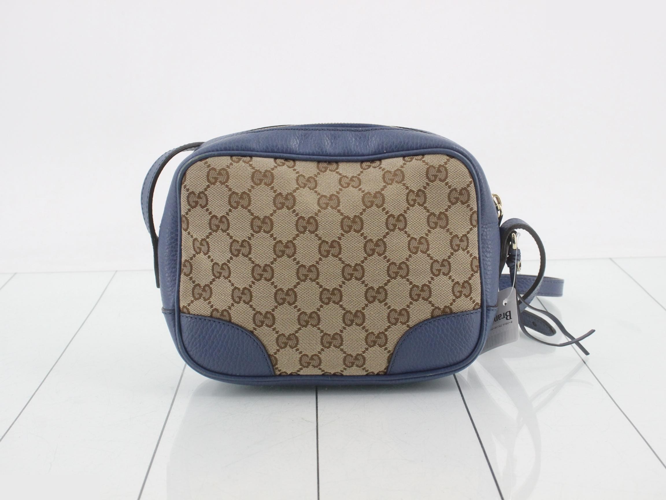 GG Canvas Shoulder Bag — view 2