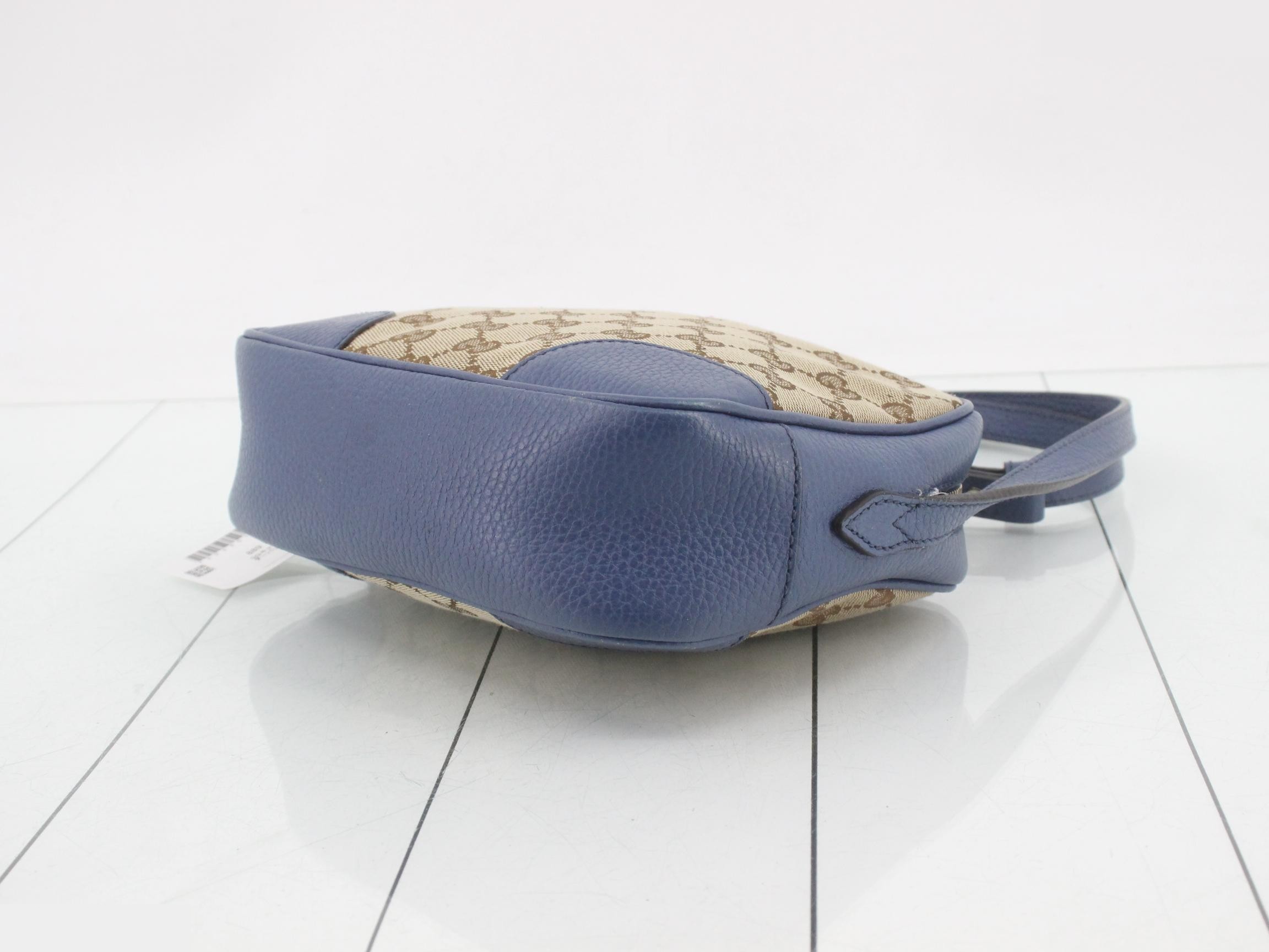 GG Canvas Shoulder Bag — view 6