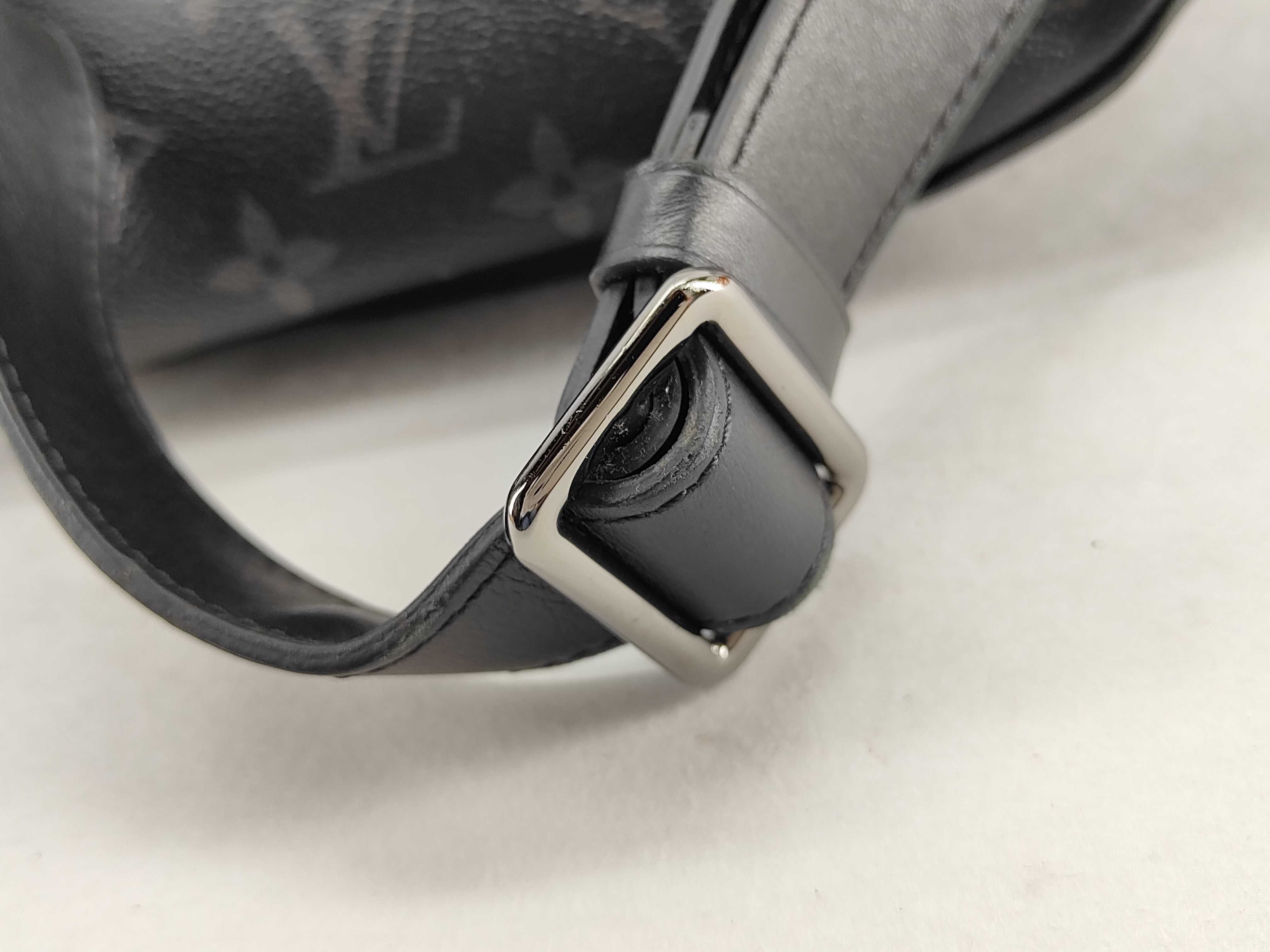 SG- Monogram Eclipse Discovery Bum Bag M44336 M10169 Black There Waist Bag — view 4
