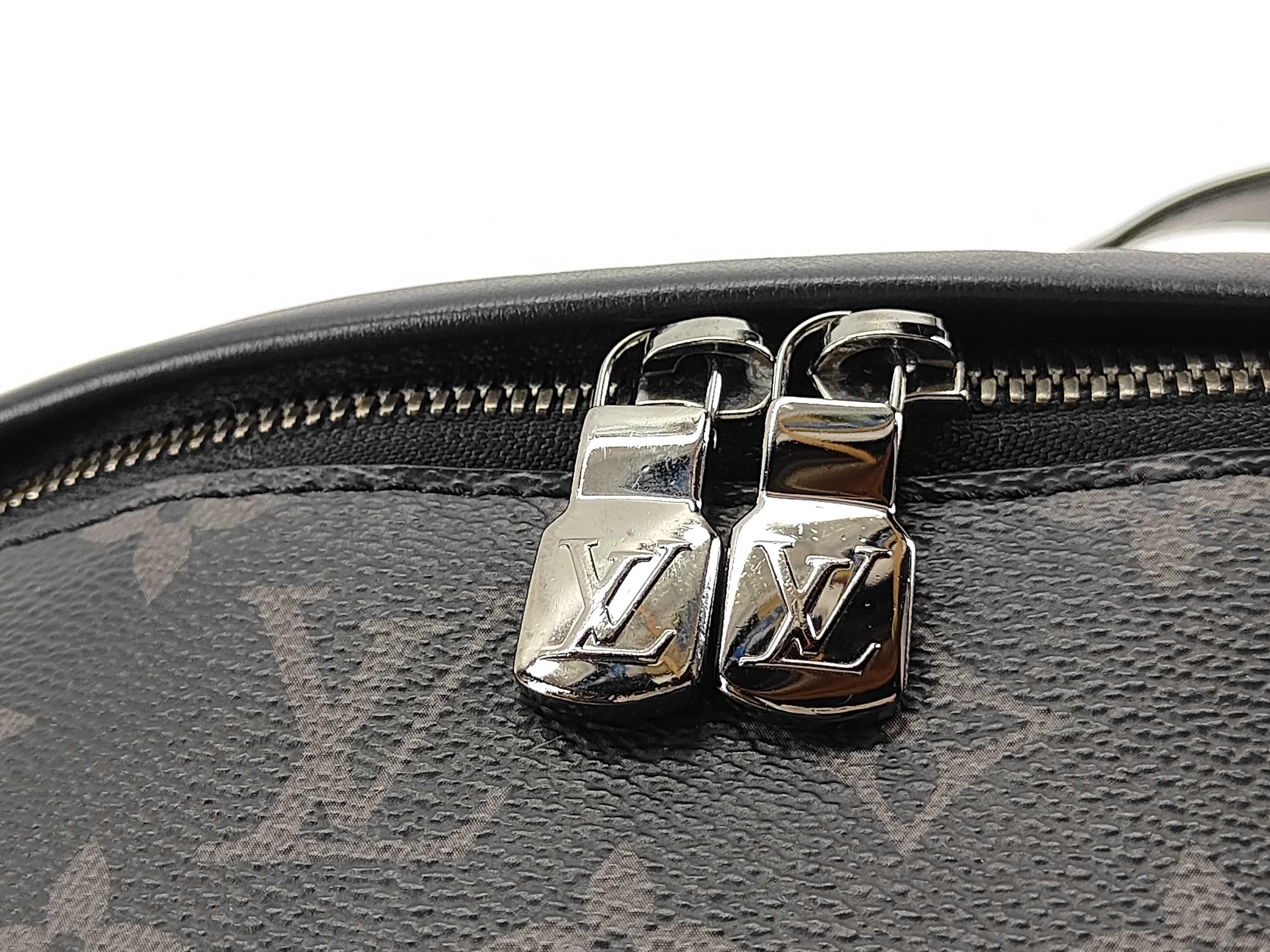 SG- Monogram Eclipse Discovery Bum Bag M44336 M10169 Black There Waist Bag — view 7