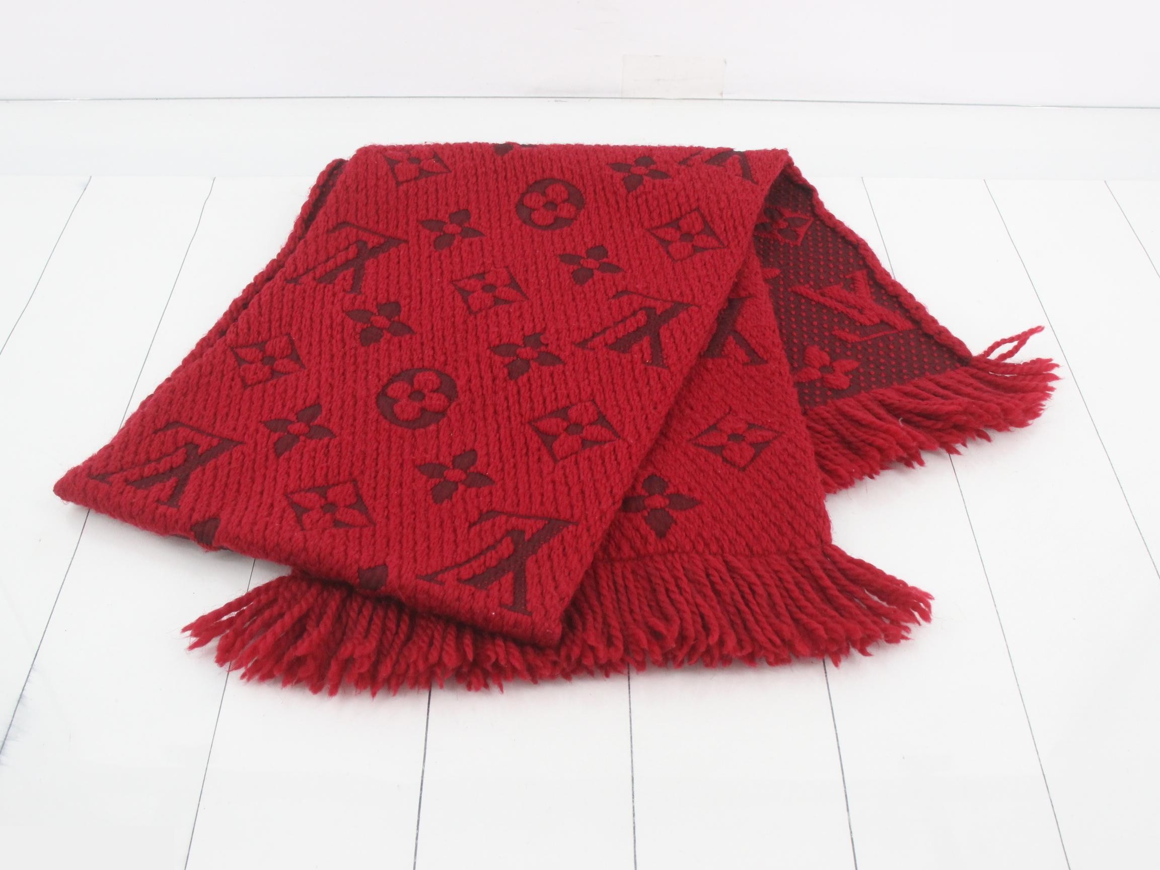 LV Echarpe Logo Mania Scarf — view 3