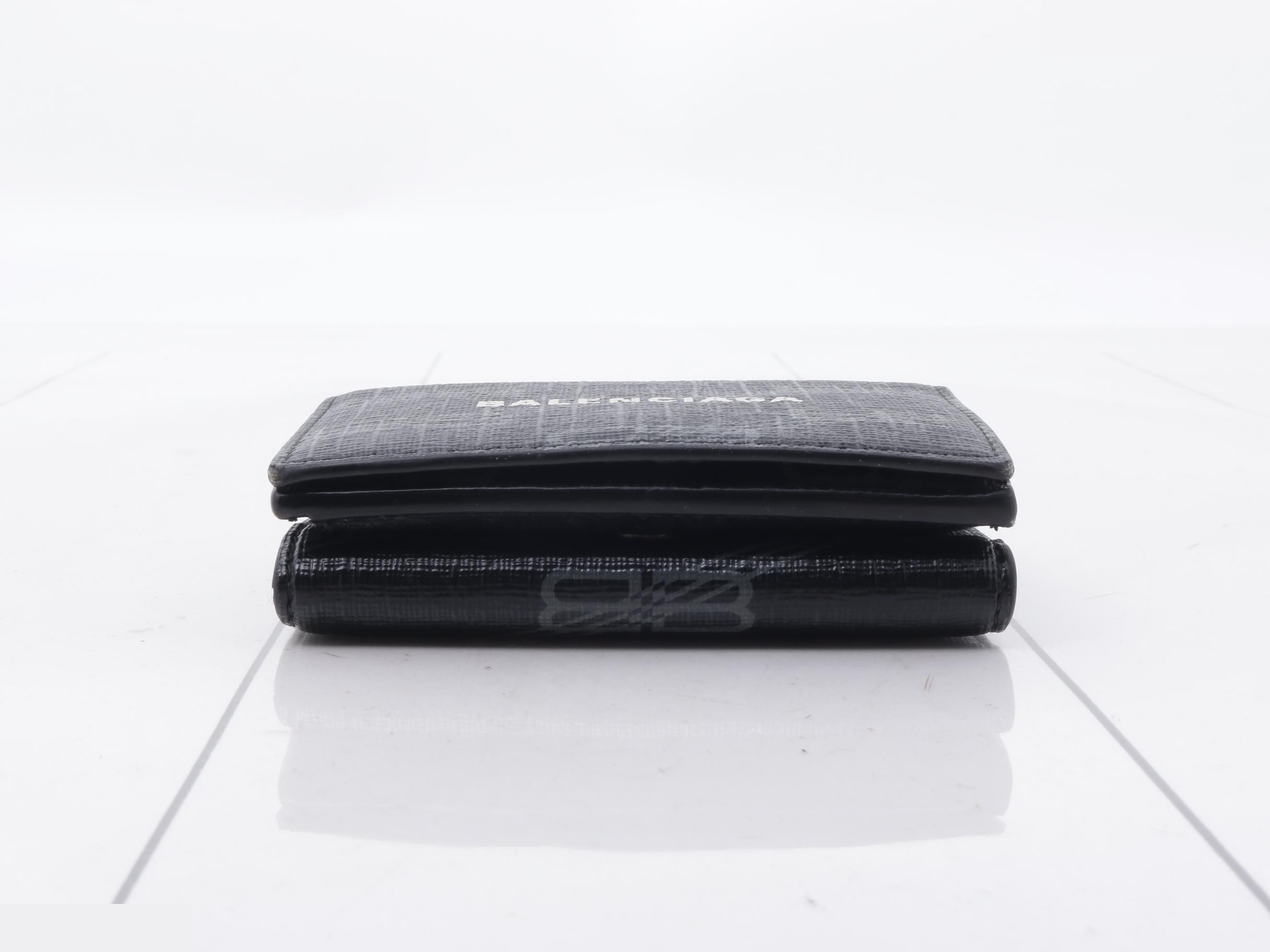 Tri-fold compact wallet — view 3