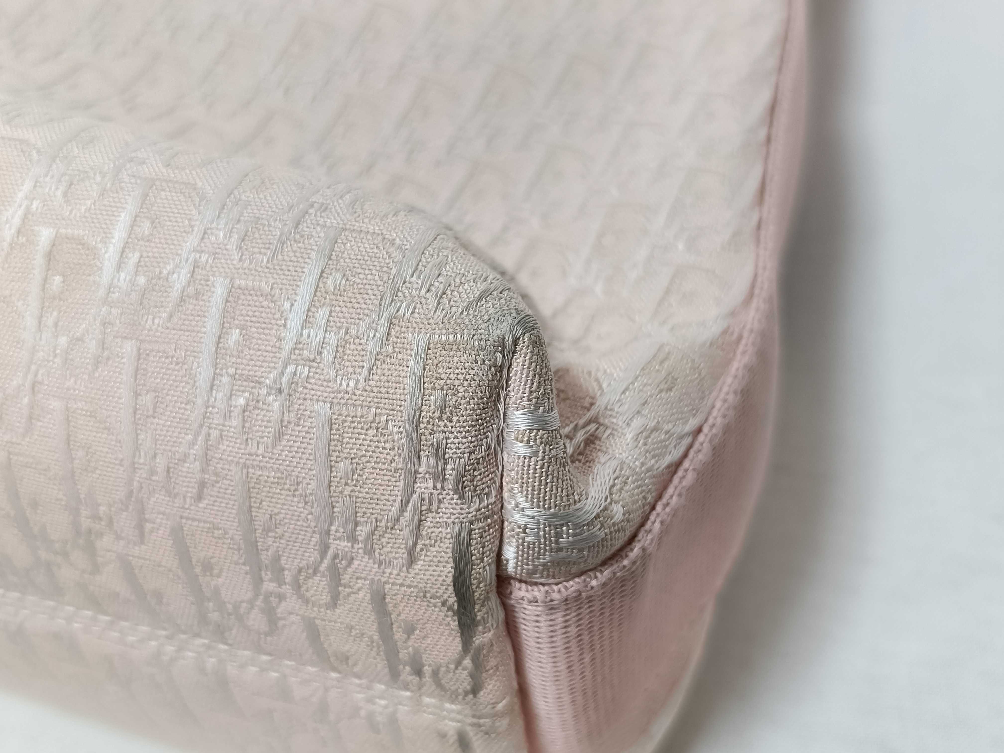 Trotter Jacquard Canvas Pink Shoulder Bag — view 4