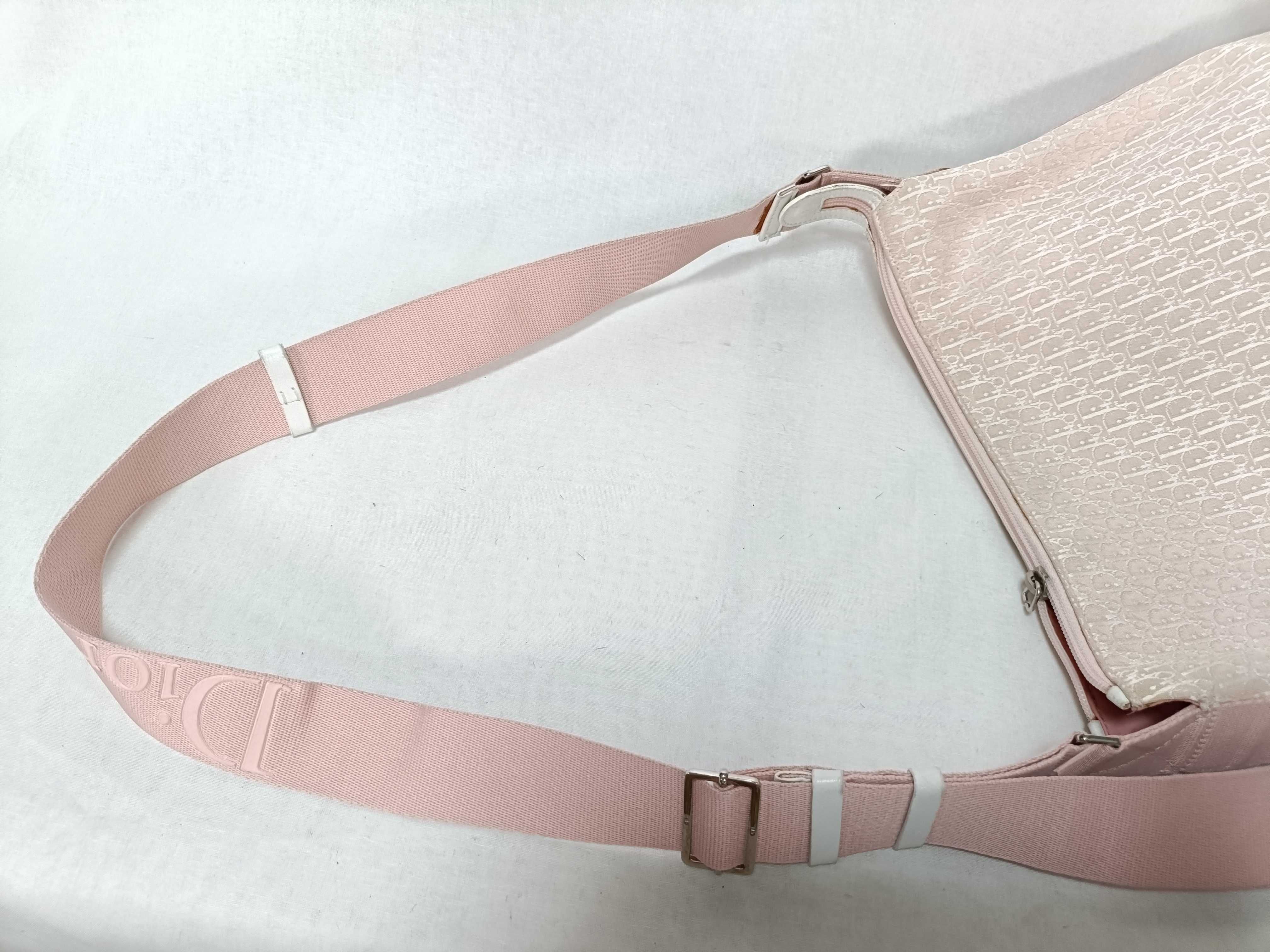 Trotter Jacquard Canvas Pink Shoulder Bag — view 8
