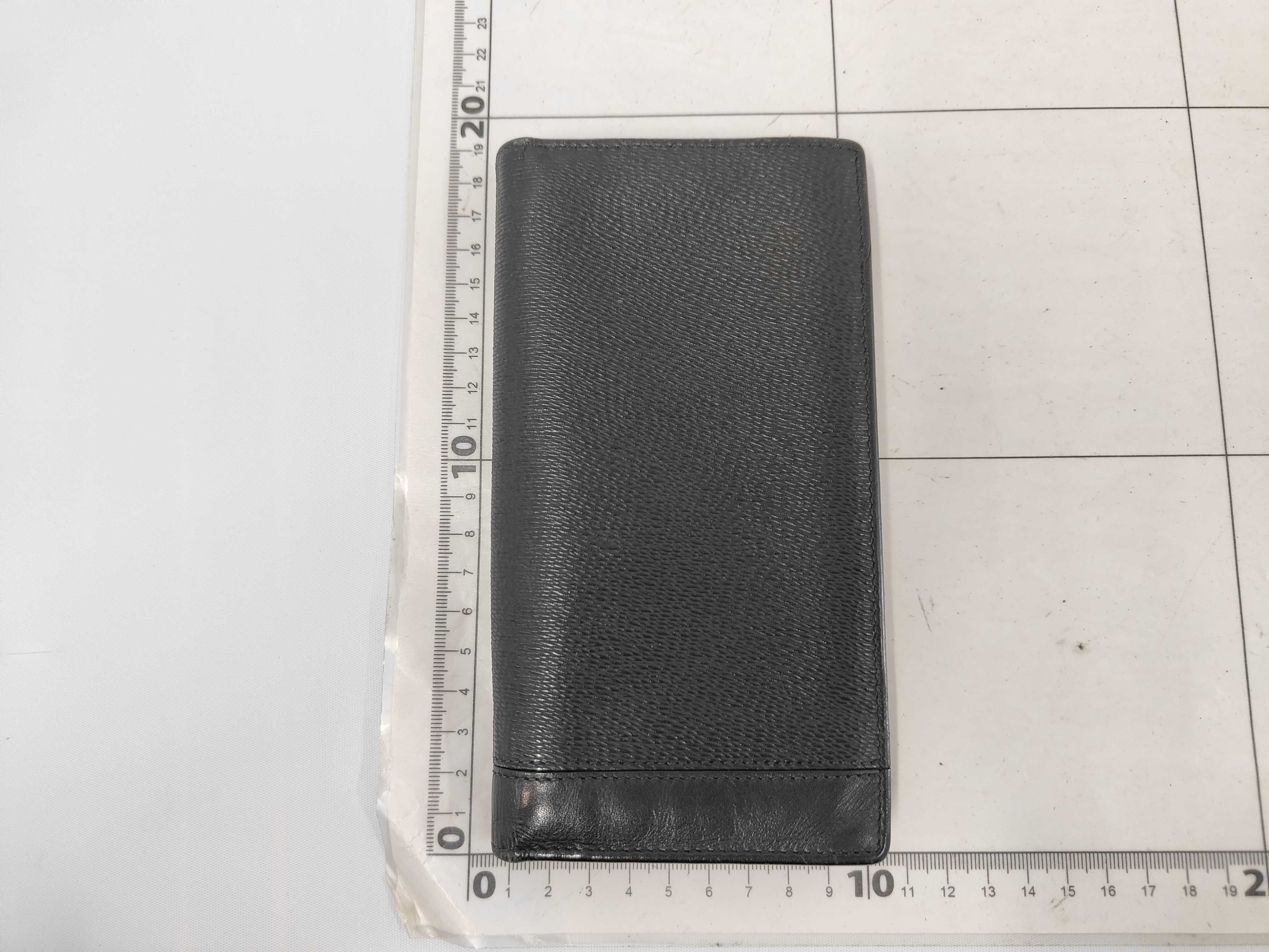 Long Wallet — view 2