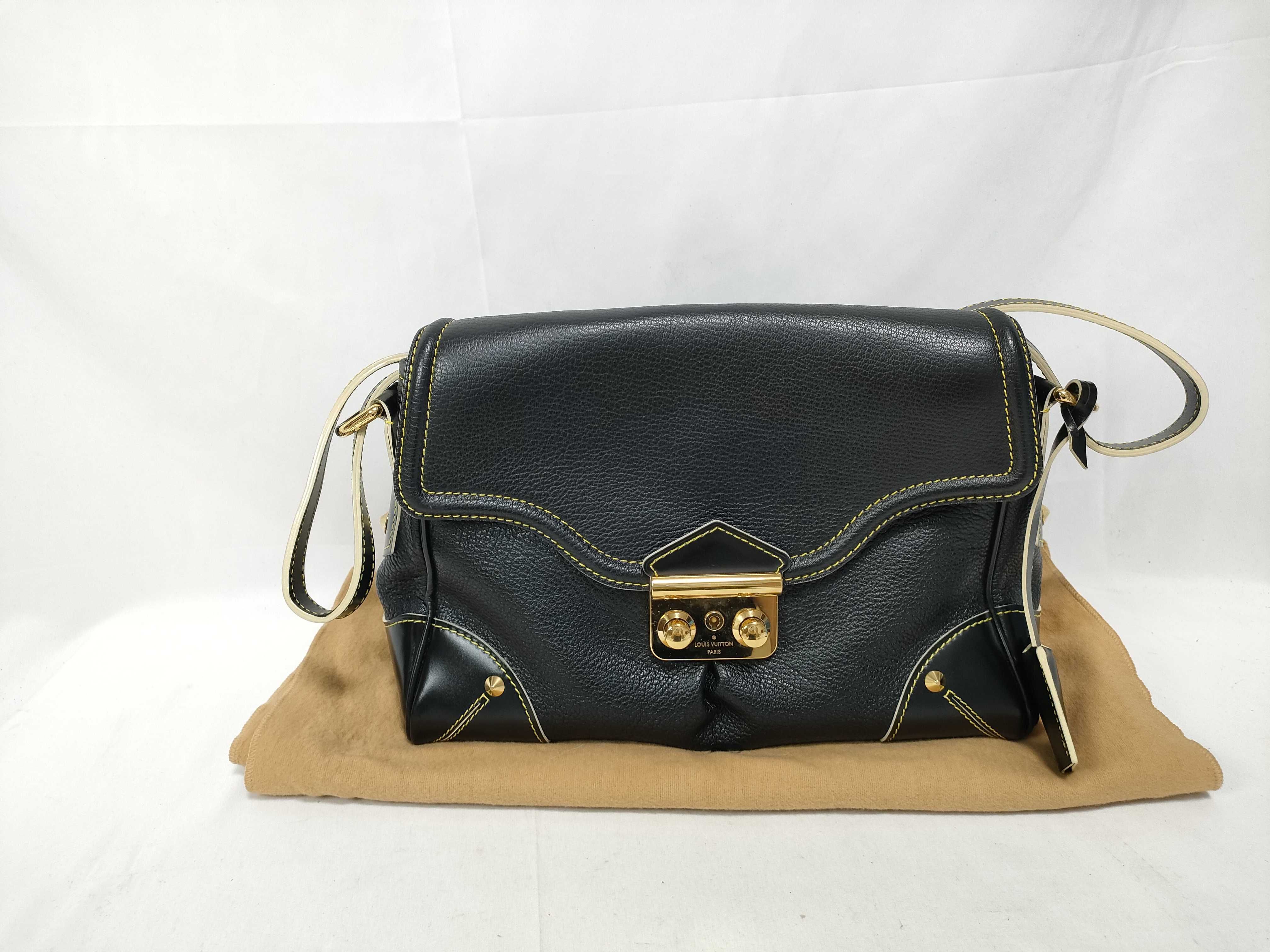 Suhali L'Absolu M95847 One-Shoulder Bag