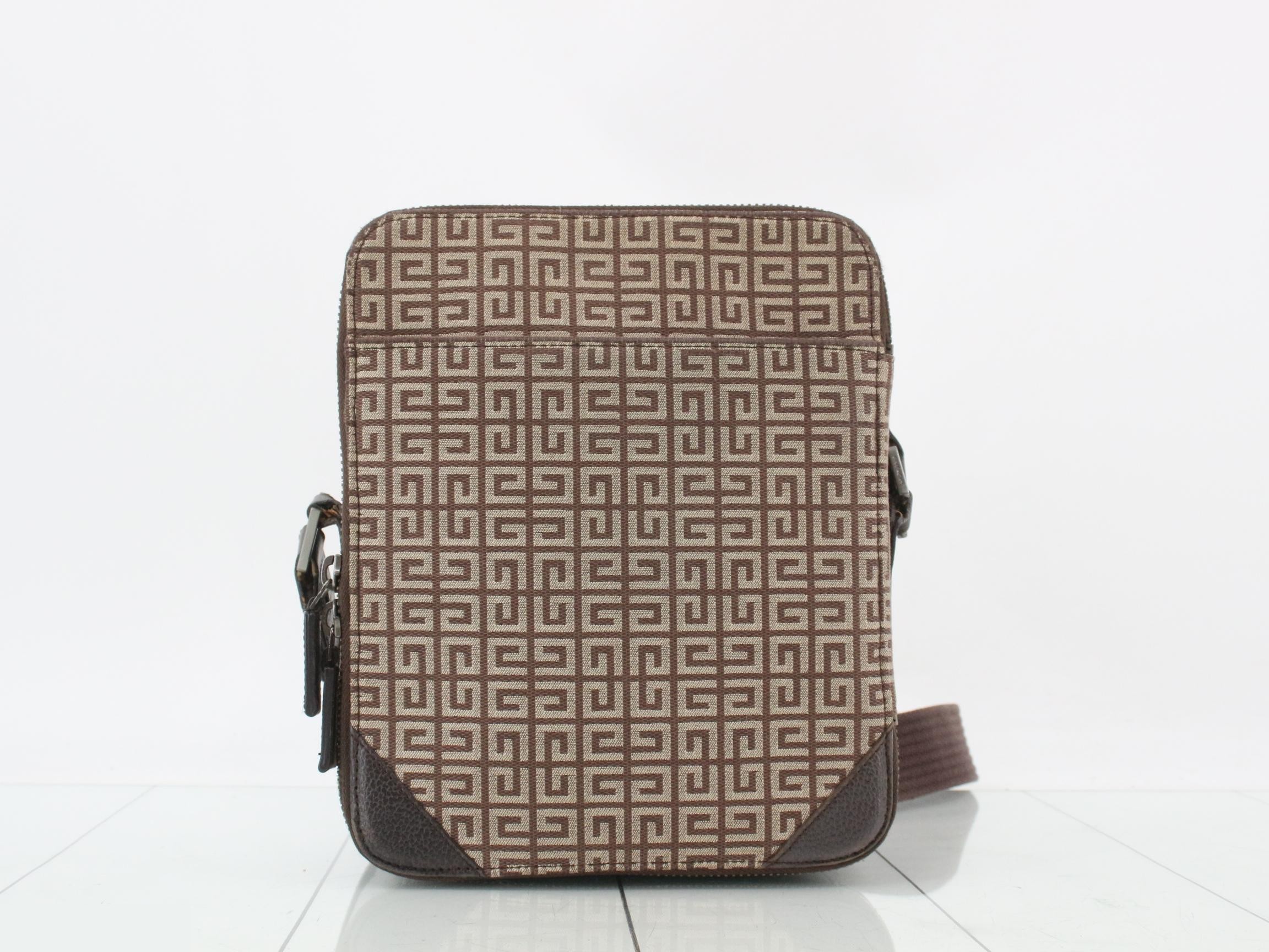 canvas all-over print shoulder bag, brown — view 2