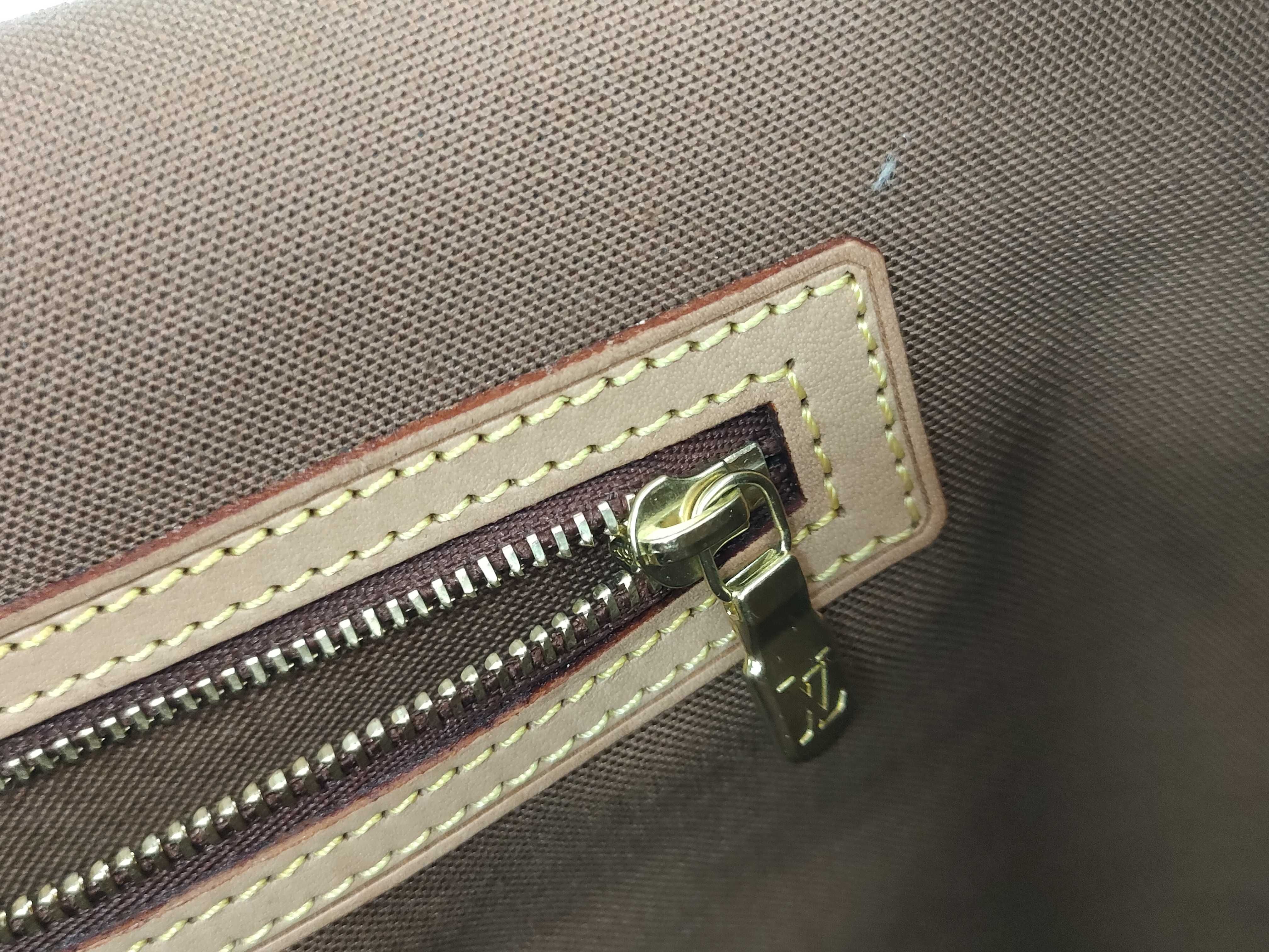 Monogram LV Abbesses M45257 Shoulder Bag — view 13