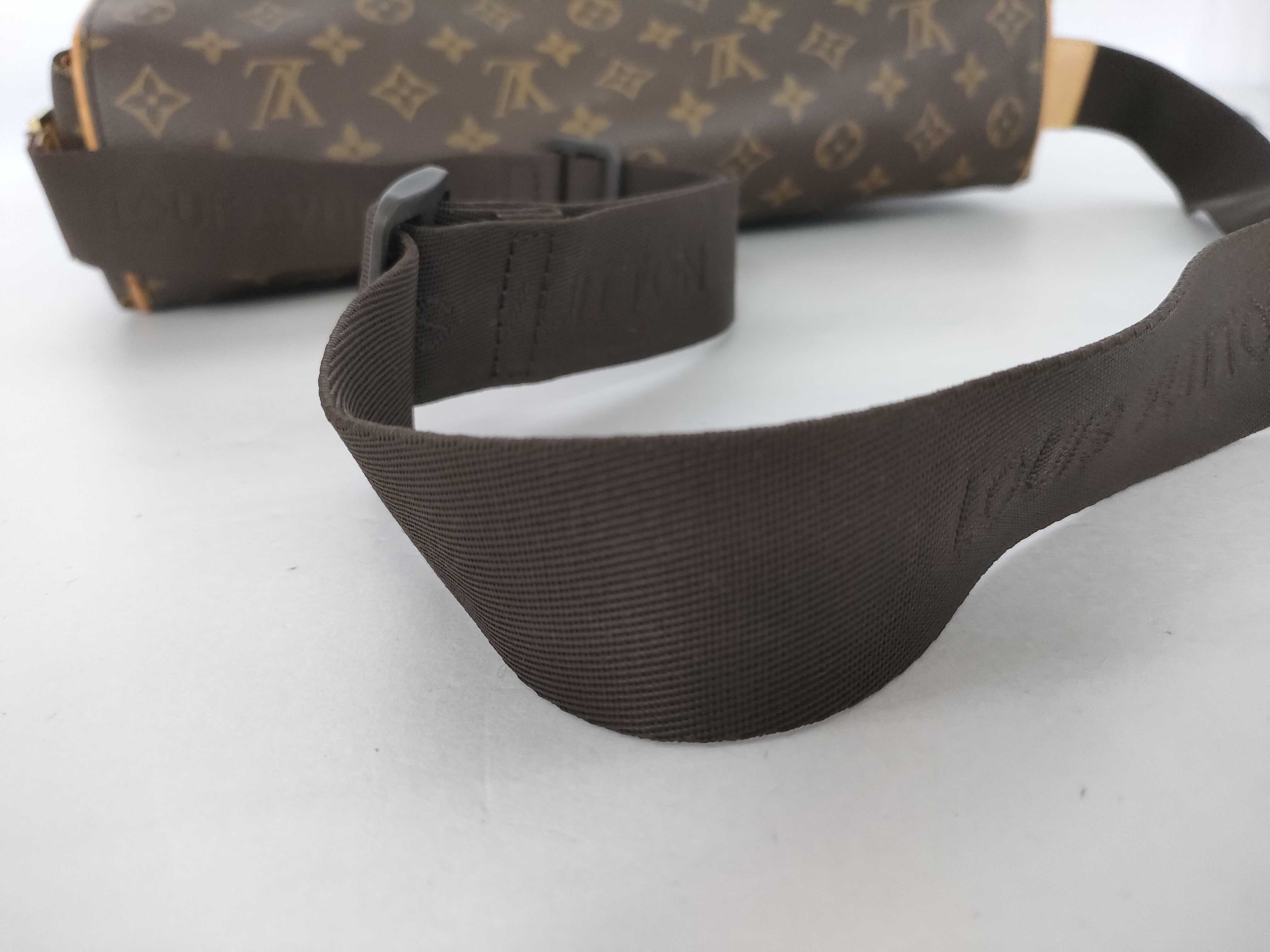 Monogram LV Abbesses M45257 Shoulder Bag — view 4