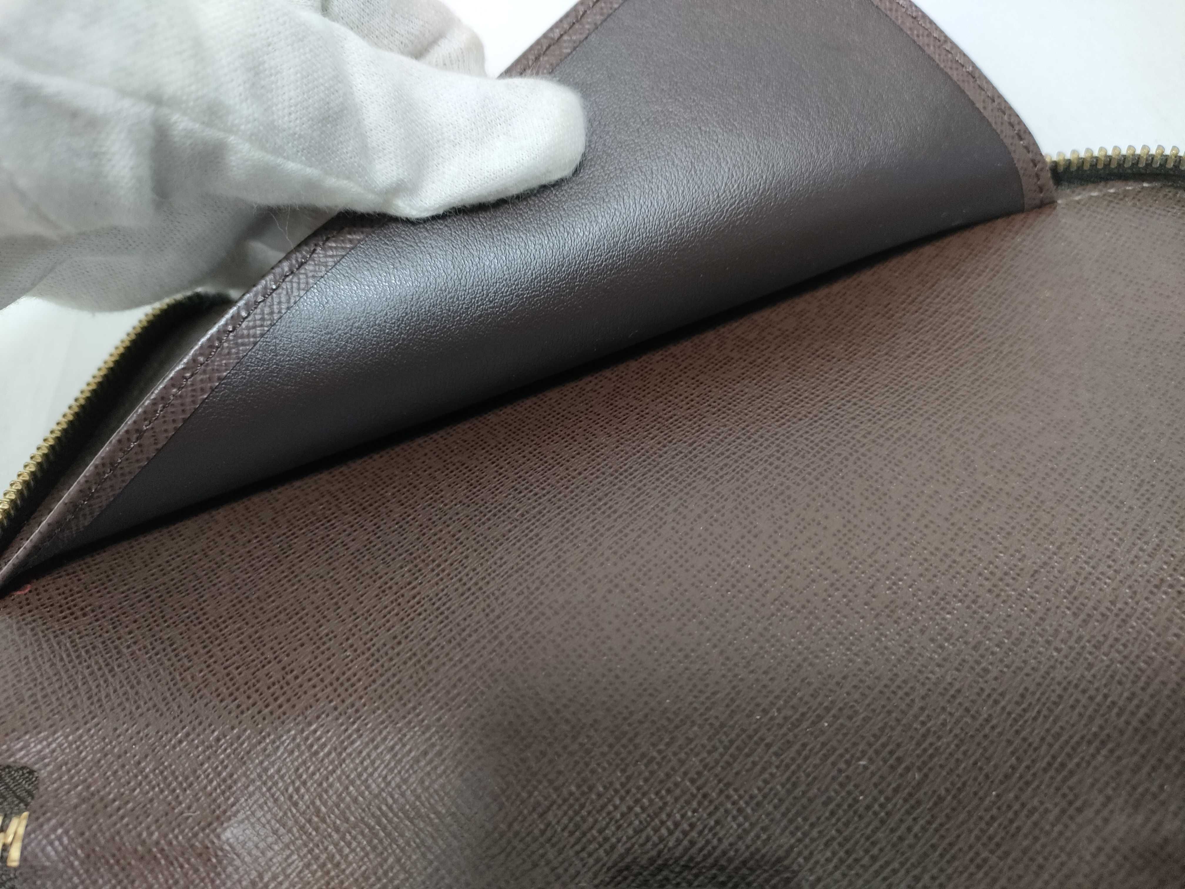 Damier Louis Vuitton Wallet — view 11