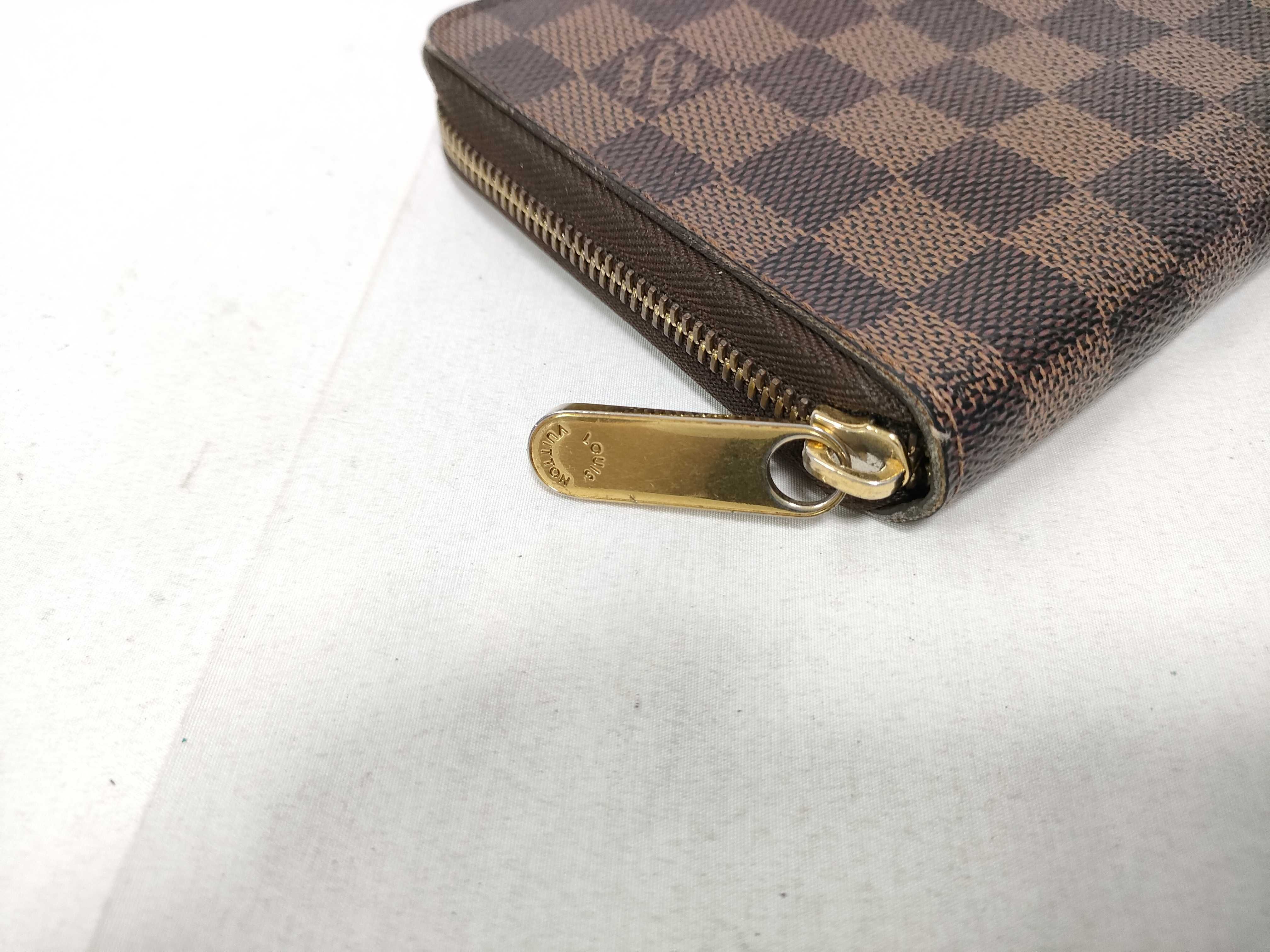 Damier Louis Vuitton Wallet — view 6