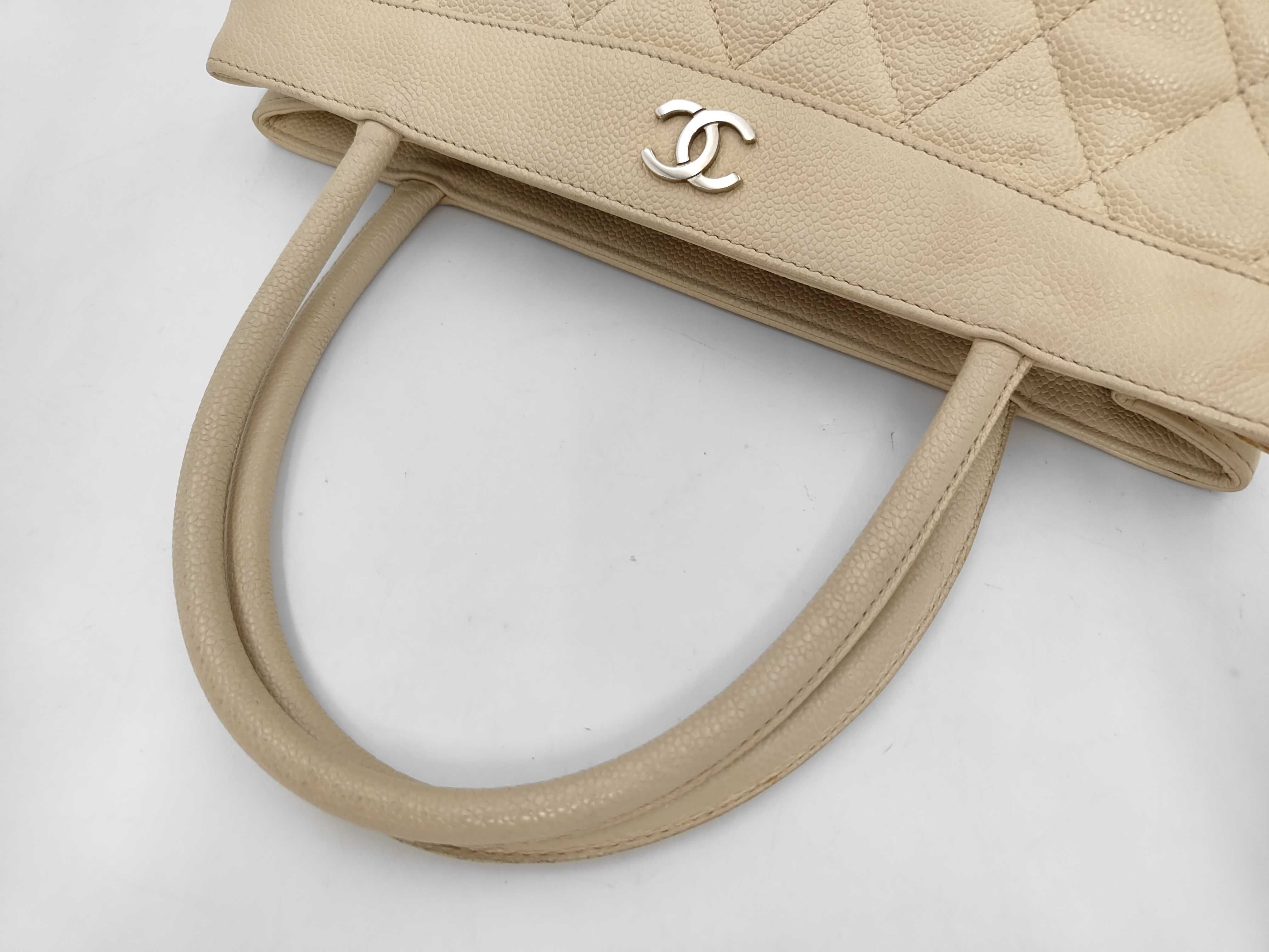 5979532 Caviar Skin Beige Handbag — view 5