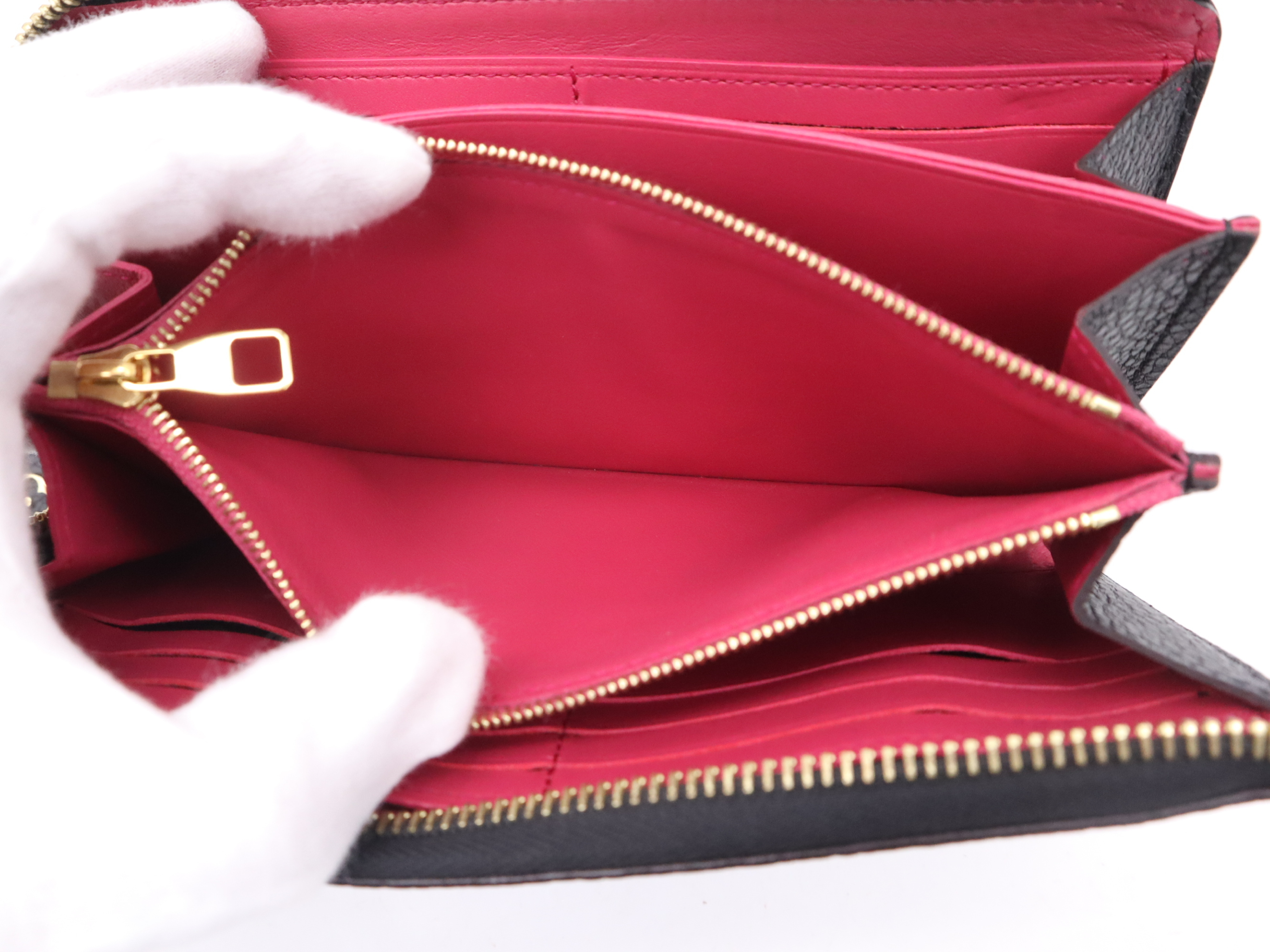 M63102 Taurillon Leather Portefeuille Comet Noir Wallet with Box and Dust Bag — view 8