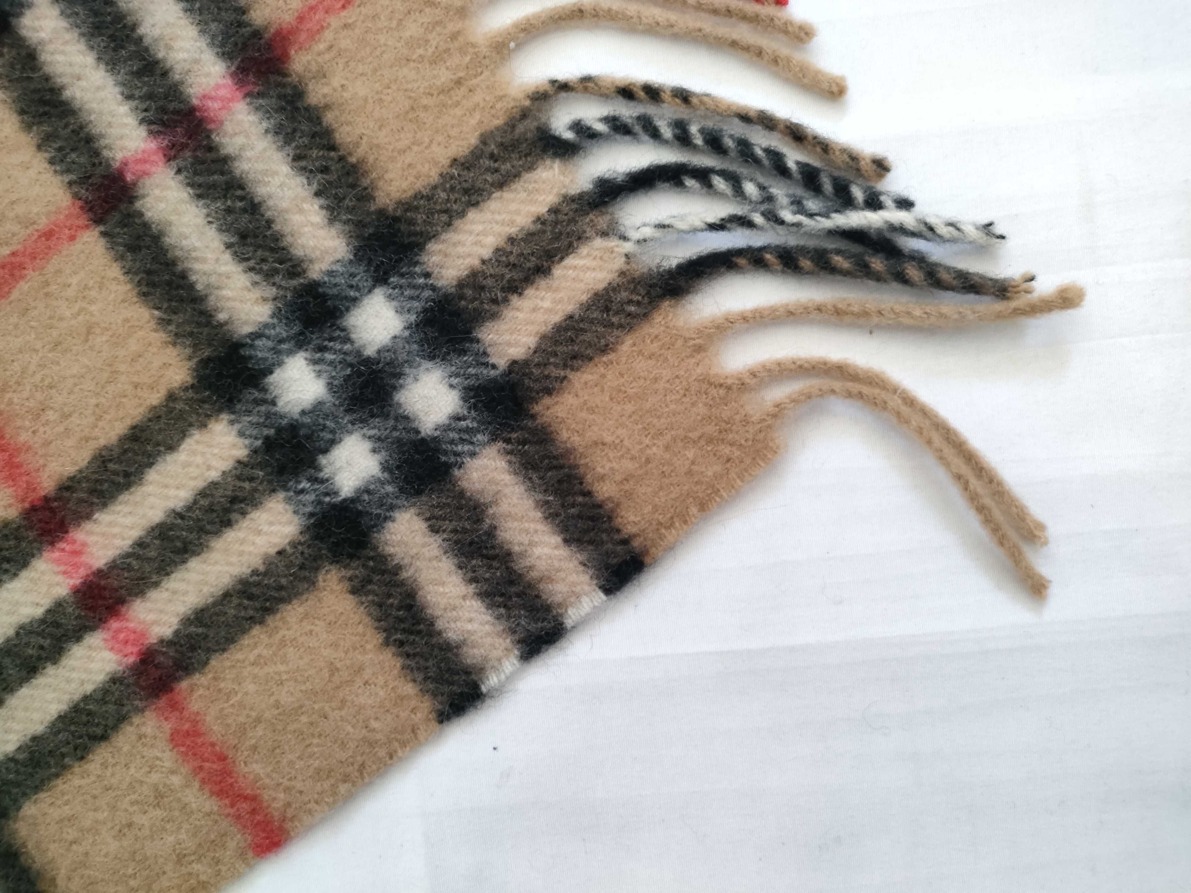 100% Cashmere Scarf, Nova Check Pattern, and other accessories. — view 5